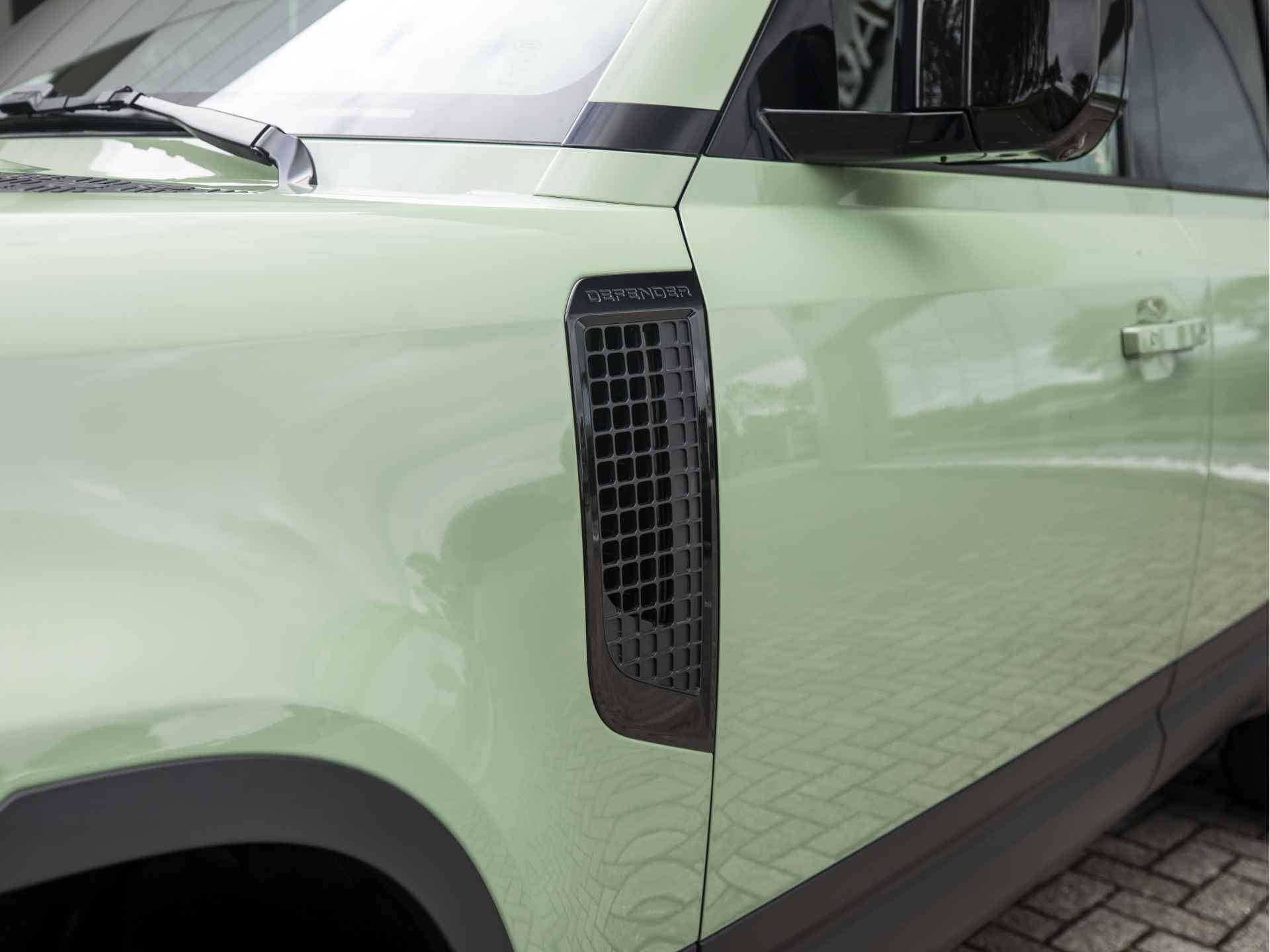 Land Rover Defender P400e 110 75th Limited Edition AWD | NIEUW - Direct Leverbaar | Head-Up Display | Elektr. Trekhaak | - 25/64