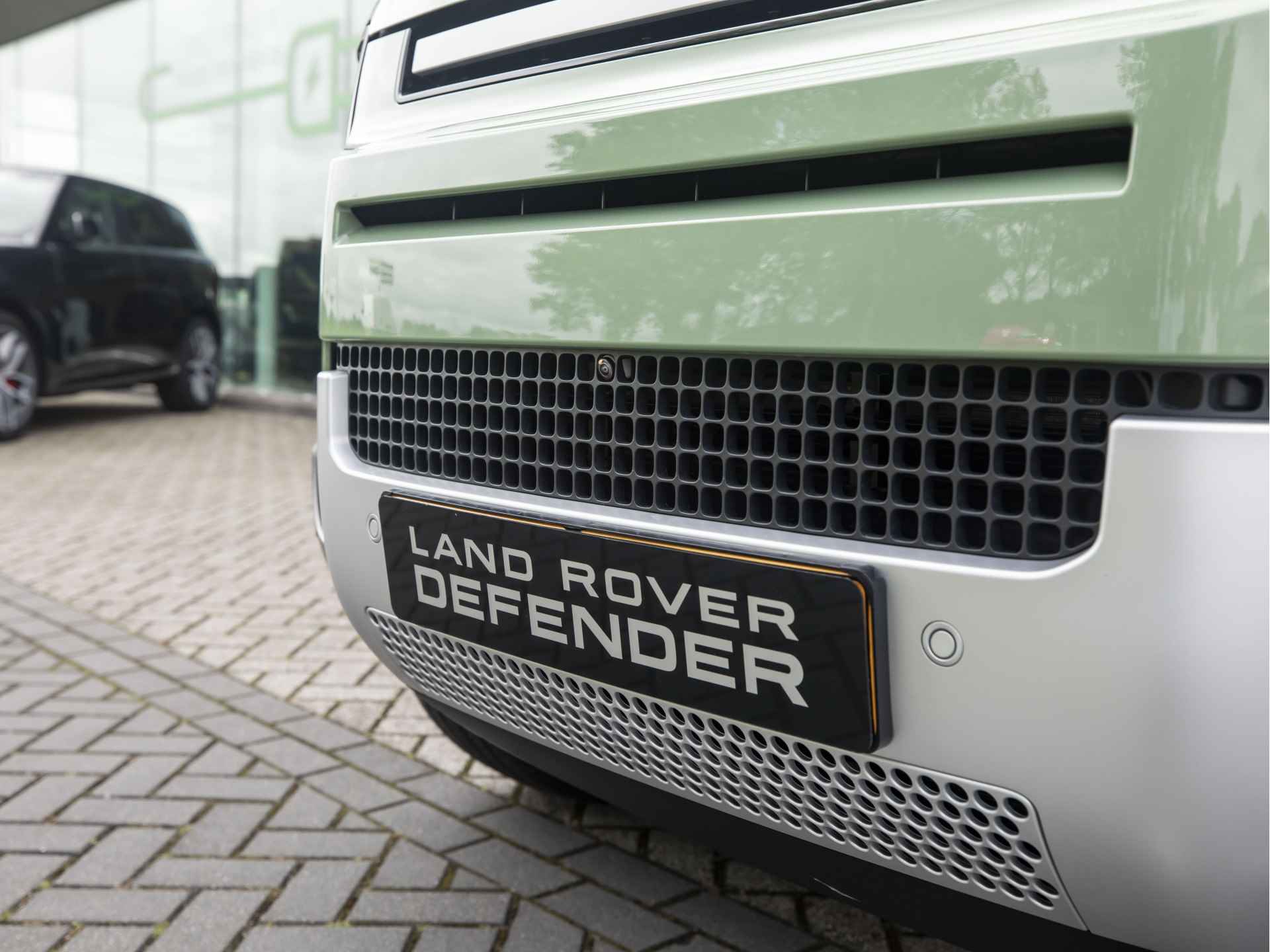 Land Rover Defender P400e 110 75th Limited Edition AWD | NIEUW - Direct Leverbaar | Head-Up Display | Elektr. Trekhaak | - 29/64