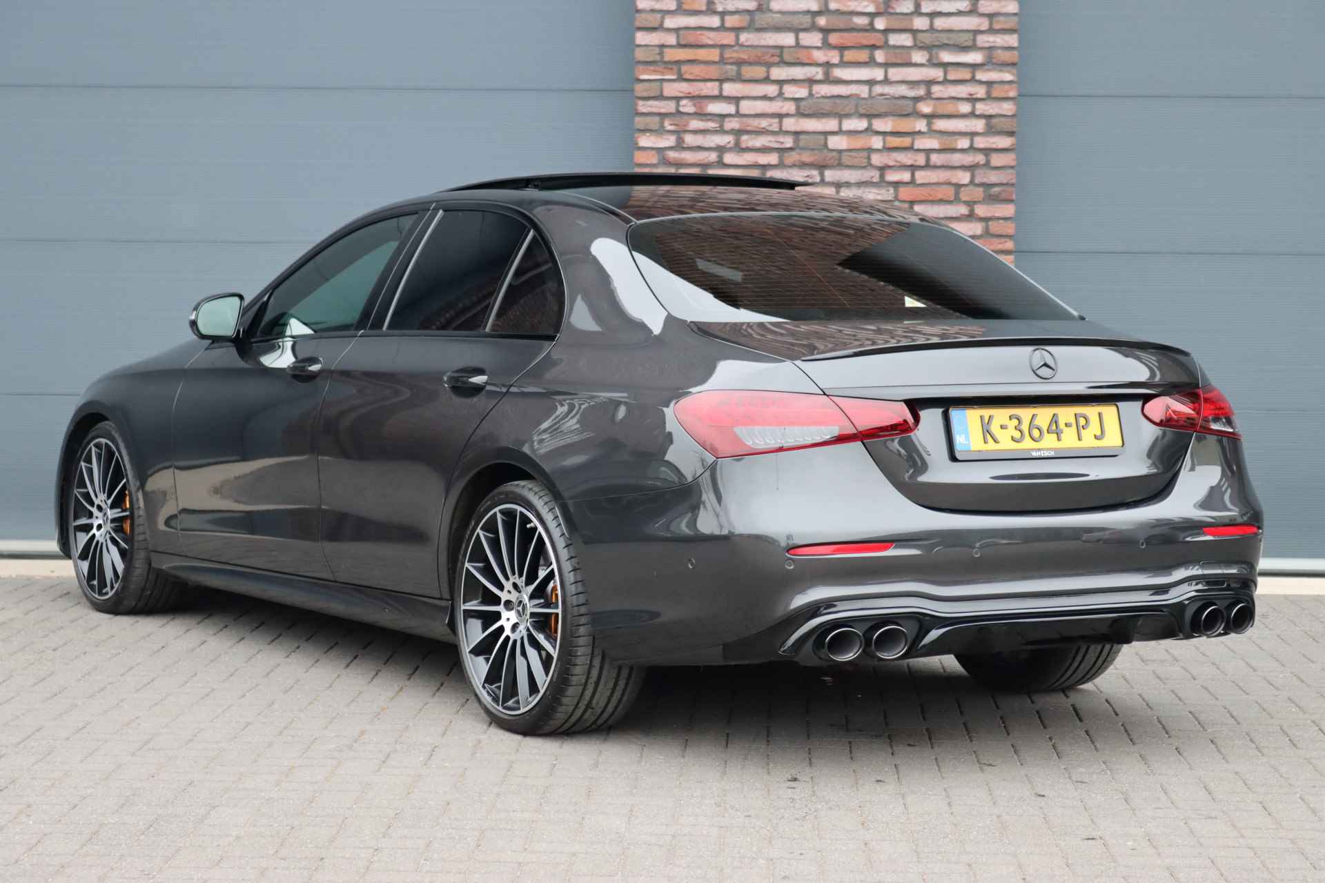 Mercedes-Benz E-Klasse 450 4MATIC Premium+ AMG Line Aut9 | Luchtvering | Distronic+ | Burmester | Soft-Close | Memory | Trekhaak | HUD | Augmented Reality | Panoramadak | Keyless Go | - 6/49