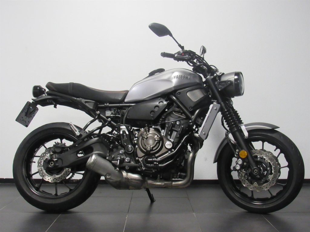 Yamaha XSR 700 ABS