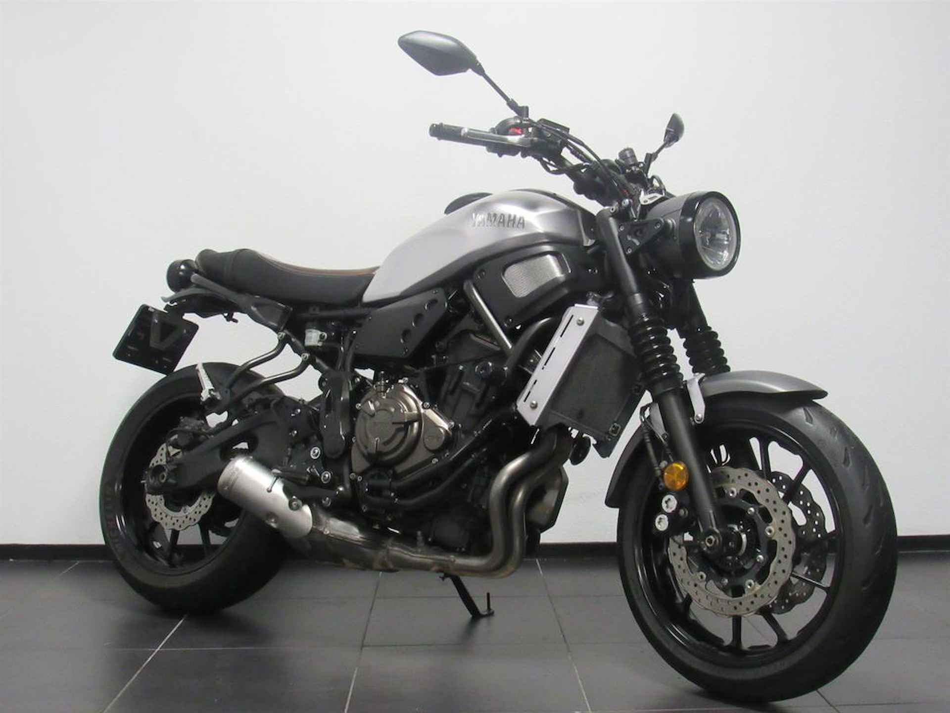 Yamaha XSR 700 ABS - 2/14