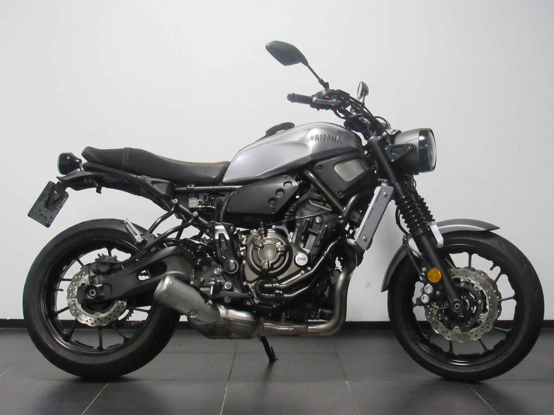 Yamaha XSR 700 ABS - 2016 - 1/14