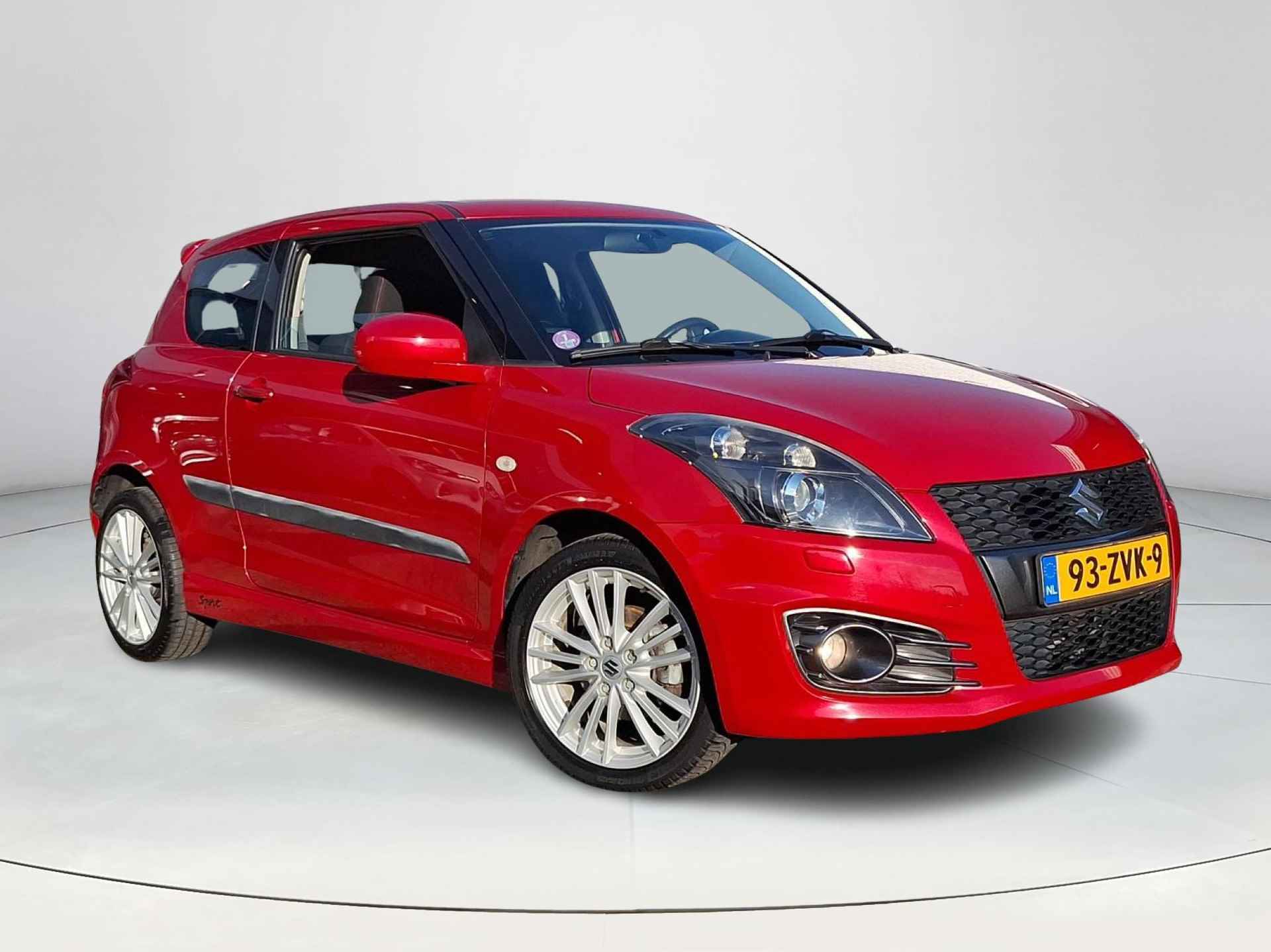 Suzuki Swift 1.6 Sport | Rijklaarprijs! | Top uitvoering! | Trekhaak | LM Velgen | Airco | | Inclusief 12 mnd Bovag-Garantie! | - 8/31