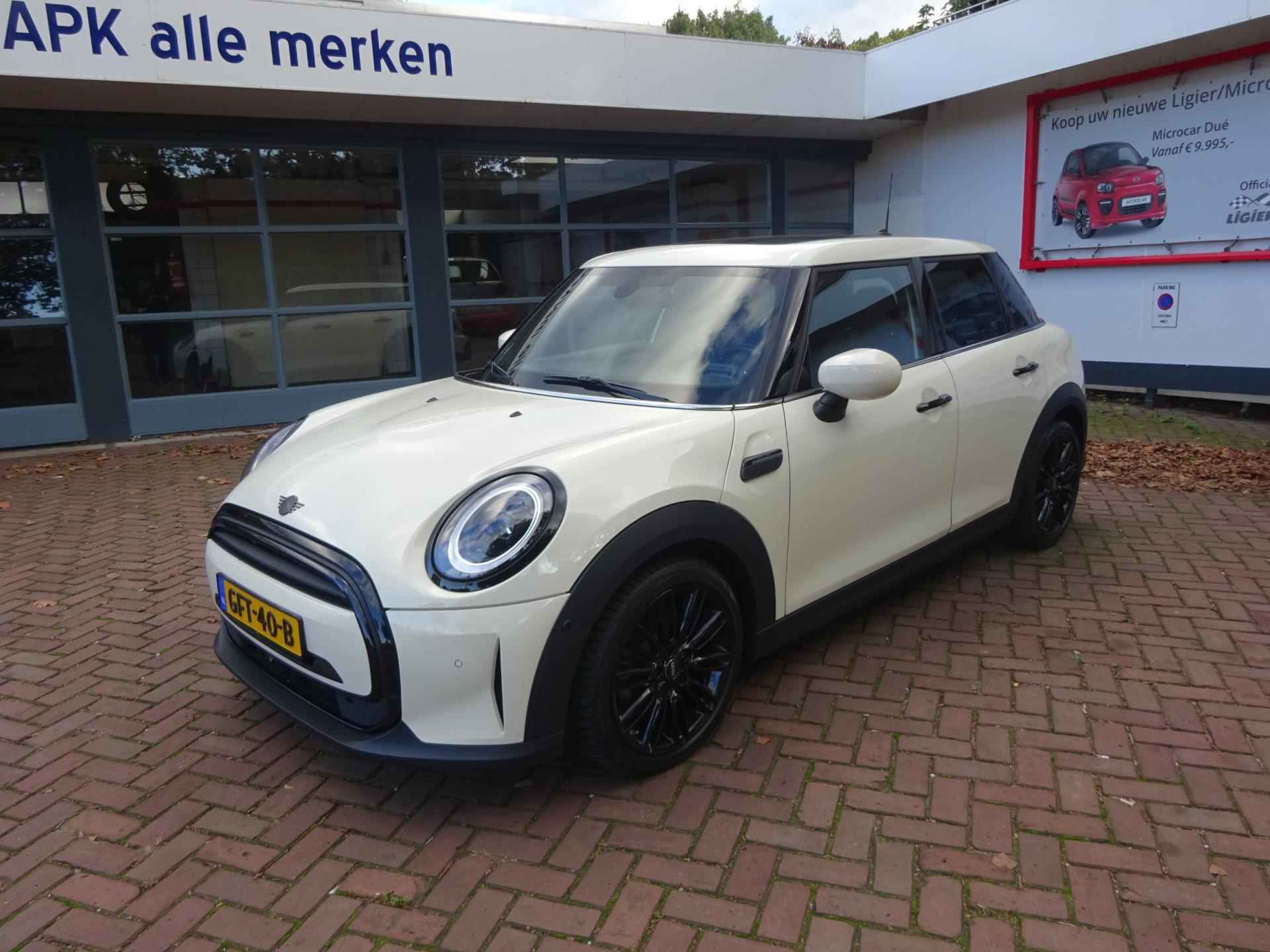 Mini 1.5T. One Classic Trim Plus 5drs Automaat/Panoramadak /Navi./Leder Sport int./17"LMV/A.R Camera/Climate Control - 5/24