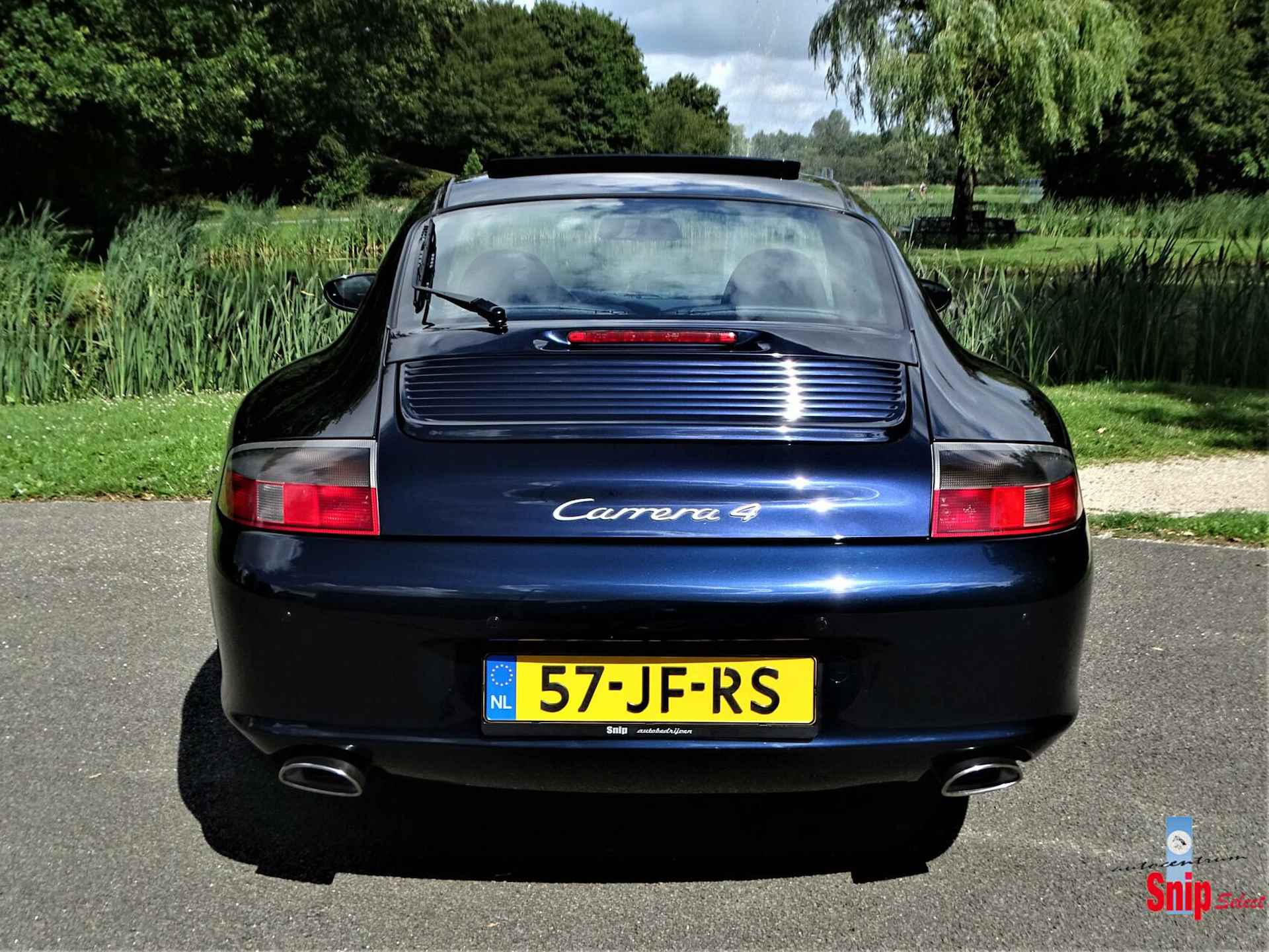 Porsche 911 3.6 Carrera 4 - 2/29