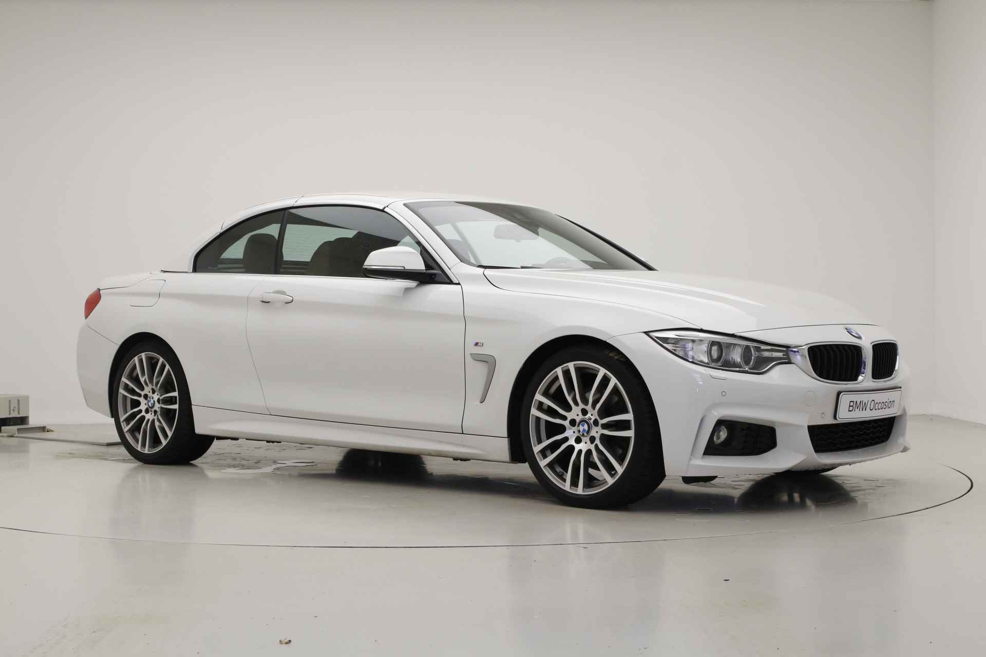 BMW 4 Serie Cabrio 430i High Exec. | M-Sport | Adaptief M-onderstel | Keyless | Head-up | Xenon | Navi Prof. | Apple CarPlay | Stoel + Stuur Service inclusief 05-27 - 9/33