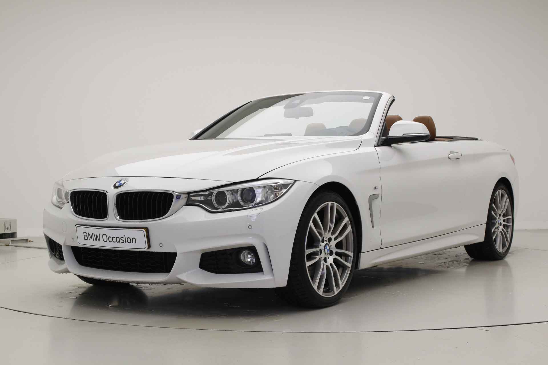 BMW 4 Serie Cabrio 430i High Exec. | M-Sport | Adaptief M-onderstel | Keyless | Head-up | Xenon | Navi Prof. | Apple CarPlay | Stoel + Stuur Service inclusief 05-27 - 11/33