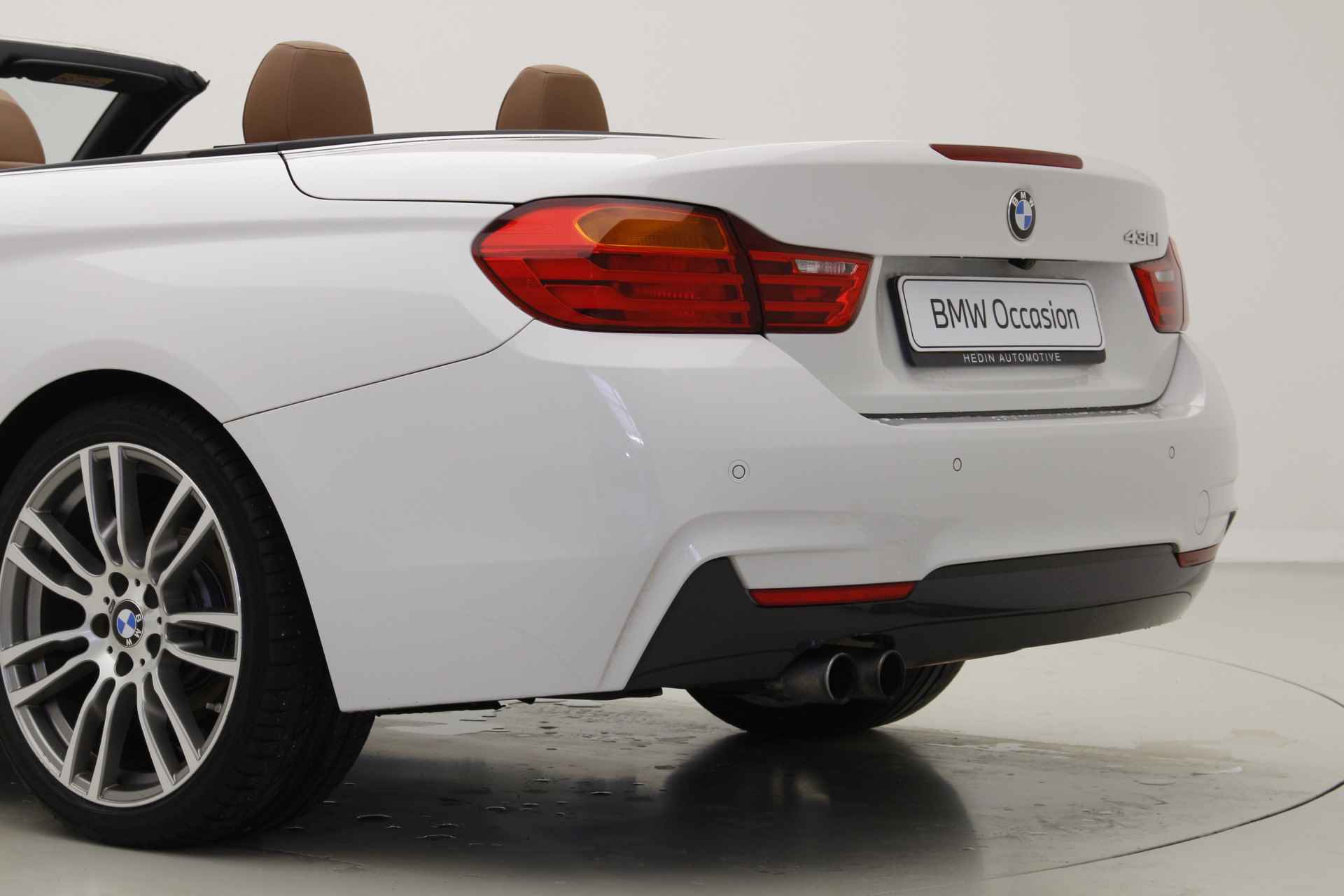 BMW 4 Serie Cabrio 430i High Exec. | M-Sport | Adaptief M-onderstel | Keyless | Head-up | Xenon | Navi Prof. | Apple CarPlay | Stoel + Stuur Service inclusief 05-27 - 14/33