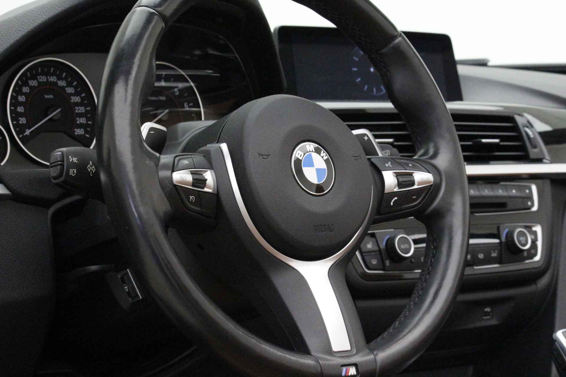 BMW 4 Serie Cabrio 430i High Exec. | M-Sport | Adaptief M-onderstel | Keyless | Head-up | Xenon | Navi Prof. | Apple CarPlay | Stoel + Stuur Service inclusief 05-27 - 25/33