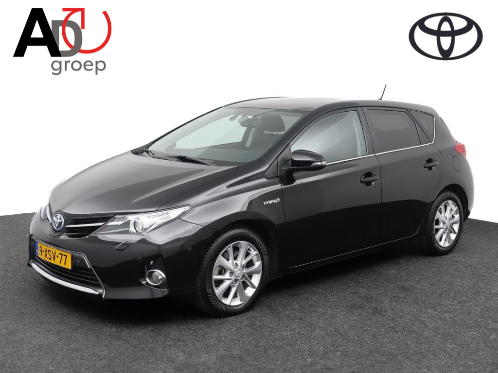 Toyota Auris 1.8 Hybrid | Panoramadak | Parkeersensoren V+A | Parkeercamera | Keyless |