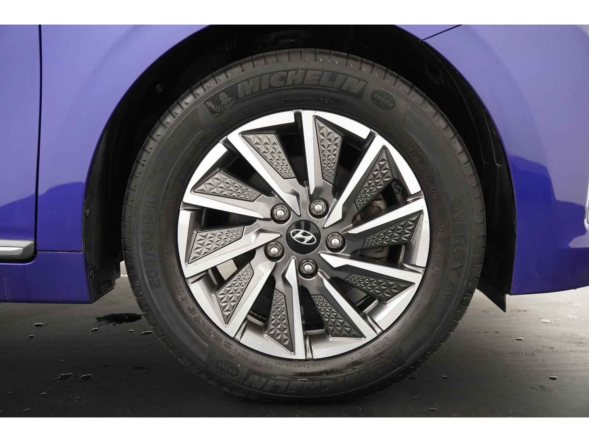 Hyundai IONIQ Premium Sky EV 38 kWh | 20795 na subsidie | Schuifdak | Zondag Open! - 30/48