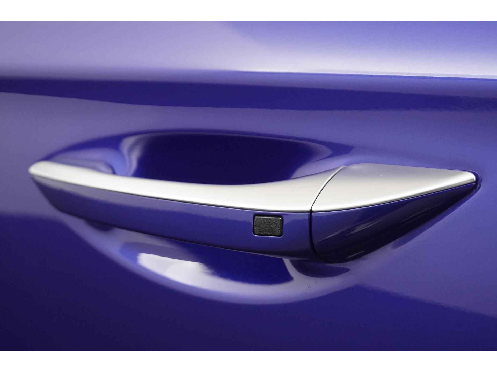 Hyundai IONIQ Premium Sky EV 38 kWh | 20795 na subsidie | Schuifdak | Zondag Open! - 34/48
