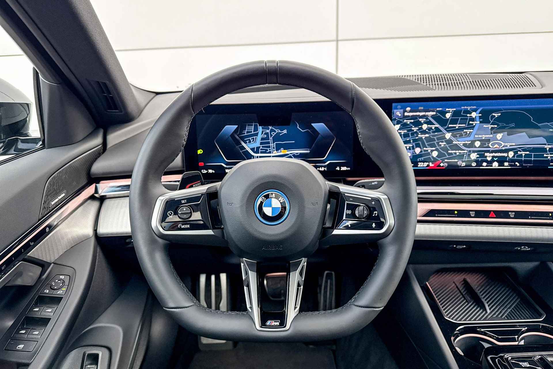 BMW i5 Sedan eDrive40 M Sport Edition - 12/26