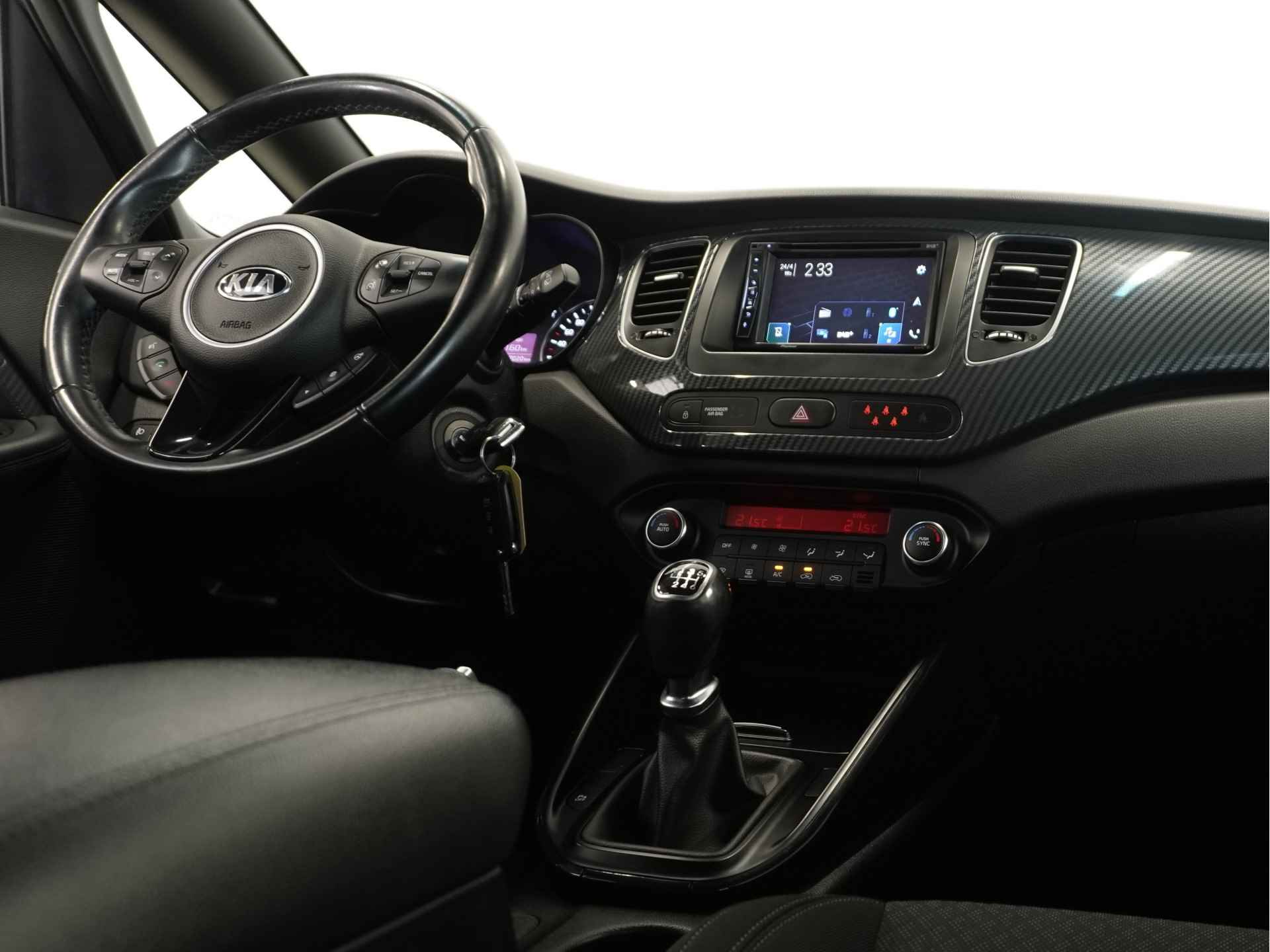 Kia Carens 1.6 GDi DynamicPlusLine | 7 zits | Clima | Cruise | Navi | Apple Carplay / Android Auto | Trekhaak | Rijklaarprijs - 32/52