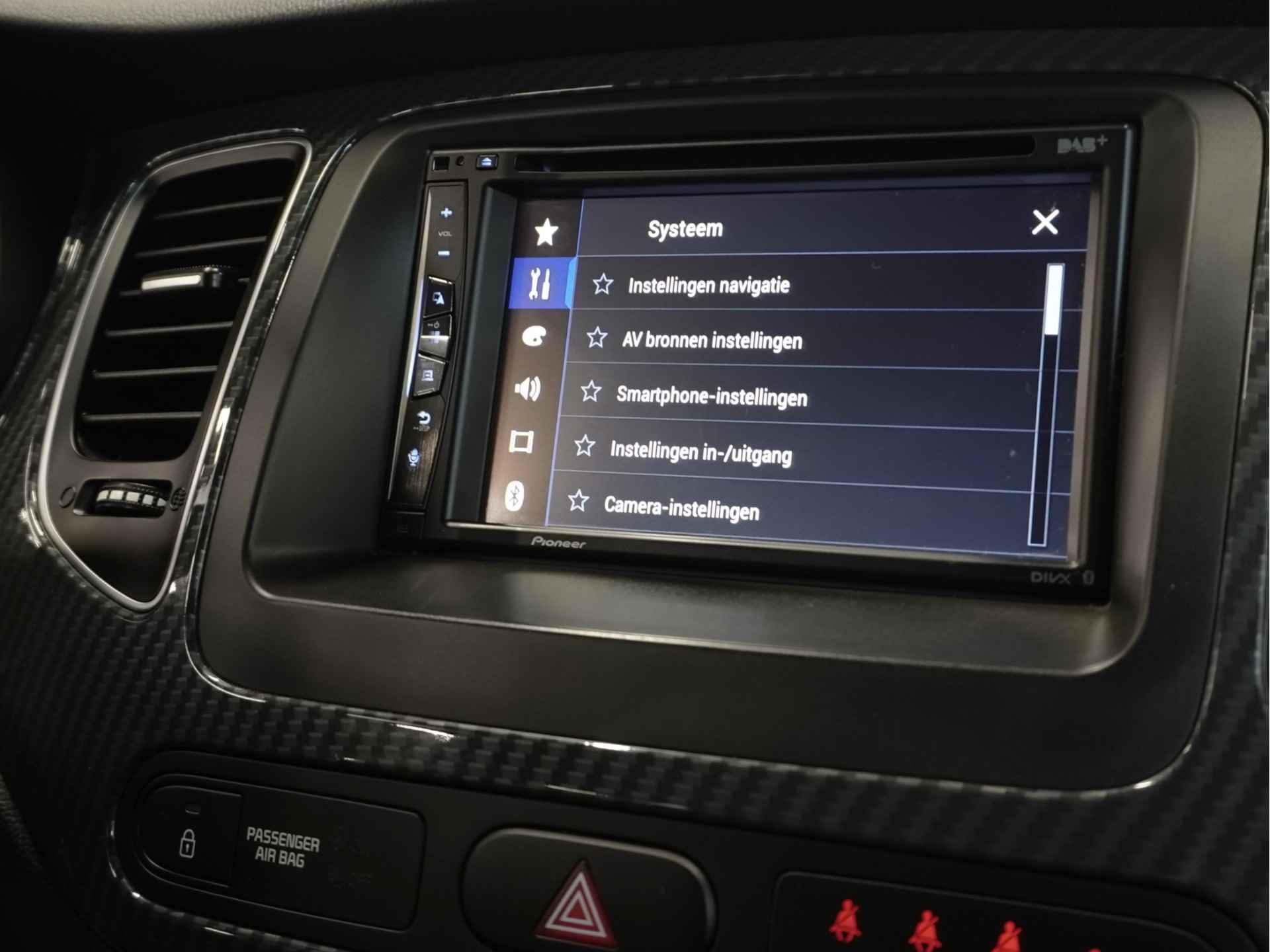 Kia Carens 1.6 GDi DynamicPlusLine | 7 zits | Clima | Cruise | Navi | Apple Carplay / Android Auto | Trekhaak | Rijklaarprijs - 36/52