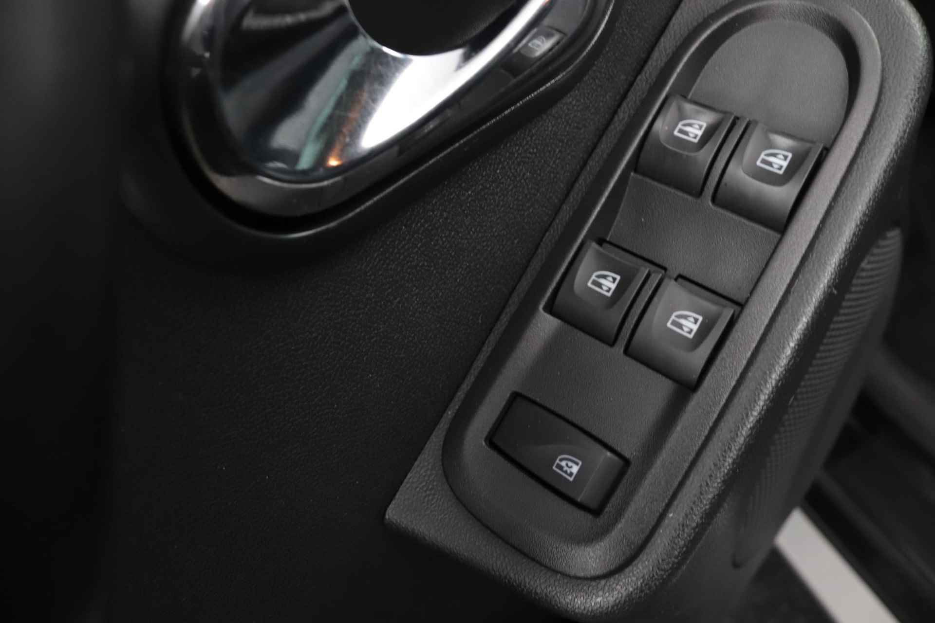Dacia Duster 1.2 TCe 125 Lauréate LEER | NAVIGATIE | CAMERA| Stoelverwarming| - 14/33