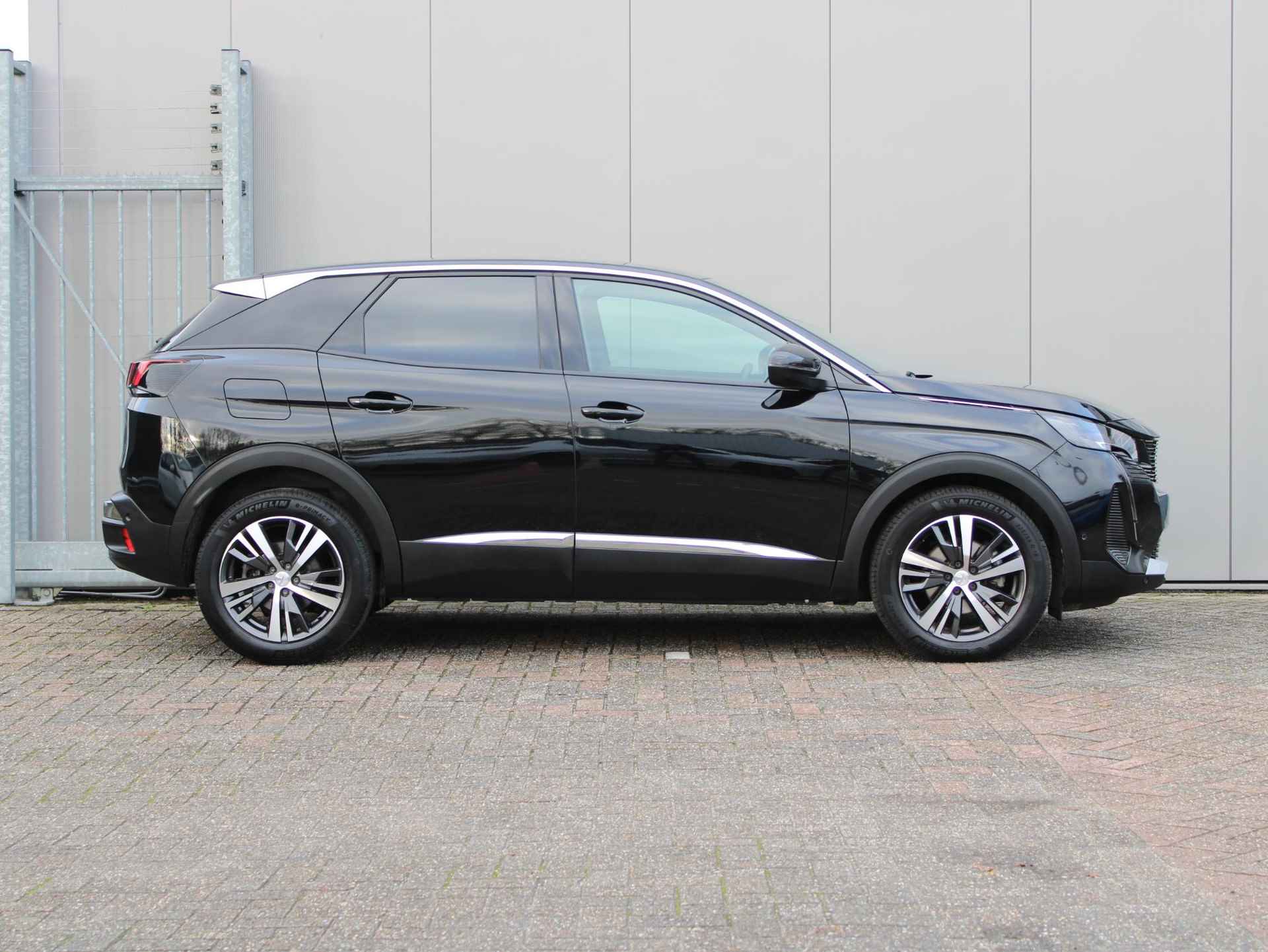 Peugeot 3008 1.2 PureTech Allure Automaat | Navi / Camera / Climate - 8/26