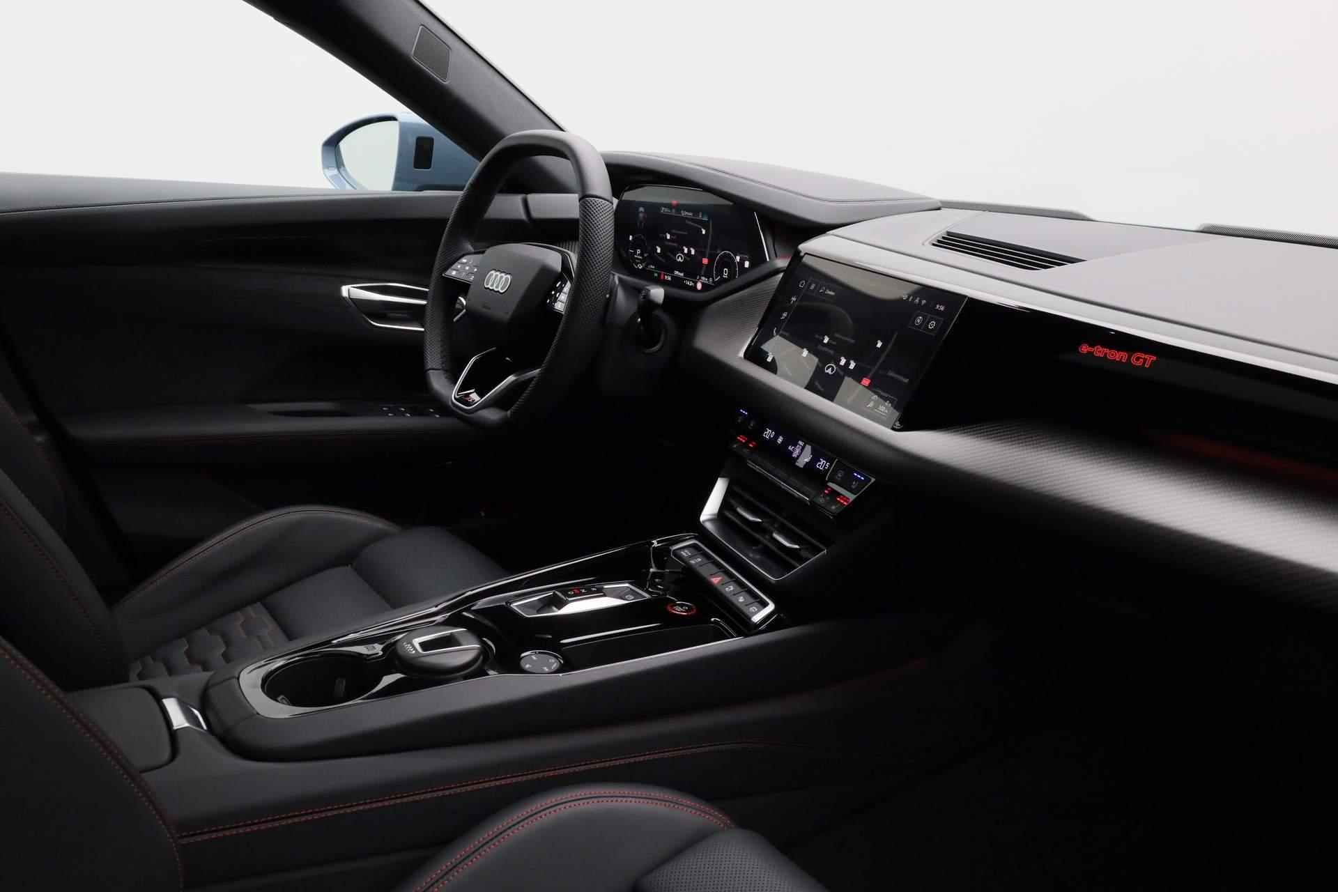 Audi e-tron GT S 592pk Quattro | Assistentiepakket plus remote | Glazen panoramadak smart glass | Vierwiel- en sportbesturing | - 50/56