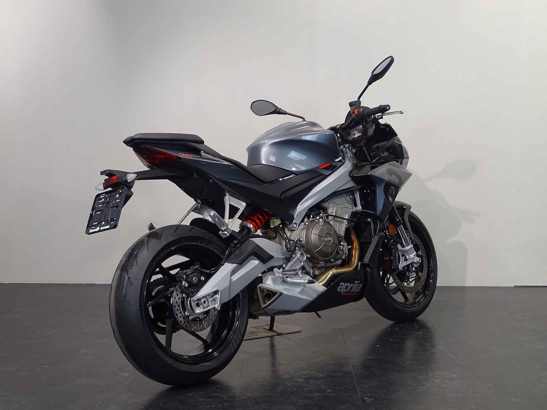 Aprilia TUONO 660 - 11/12