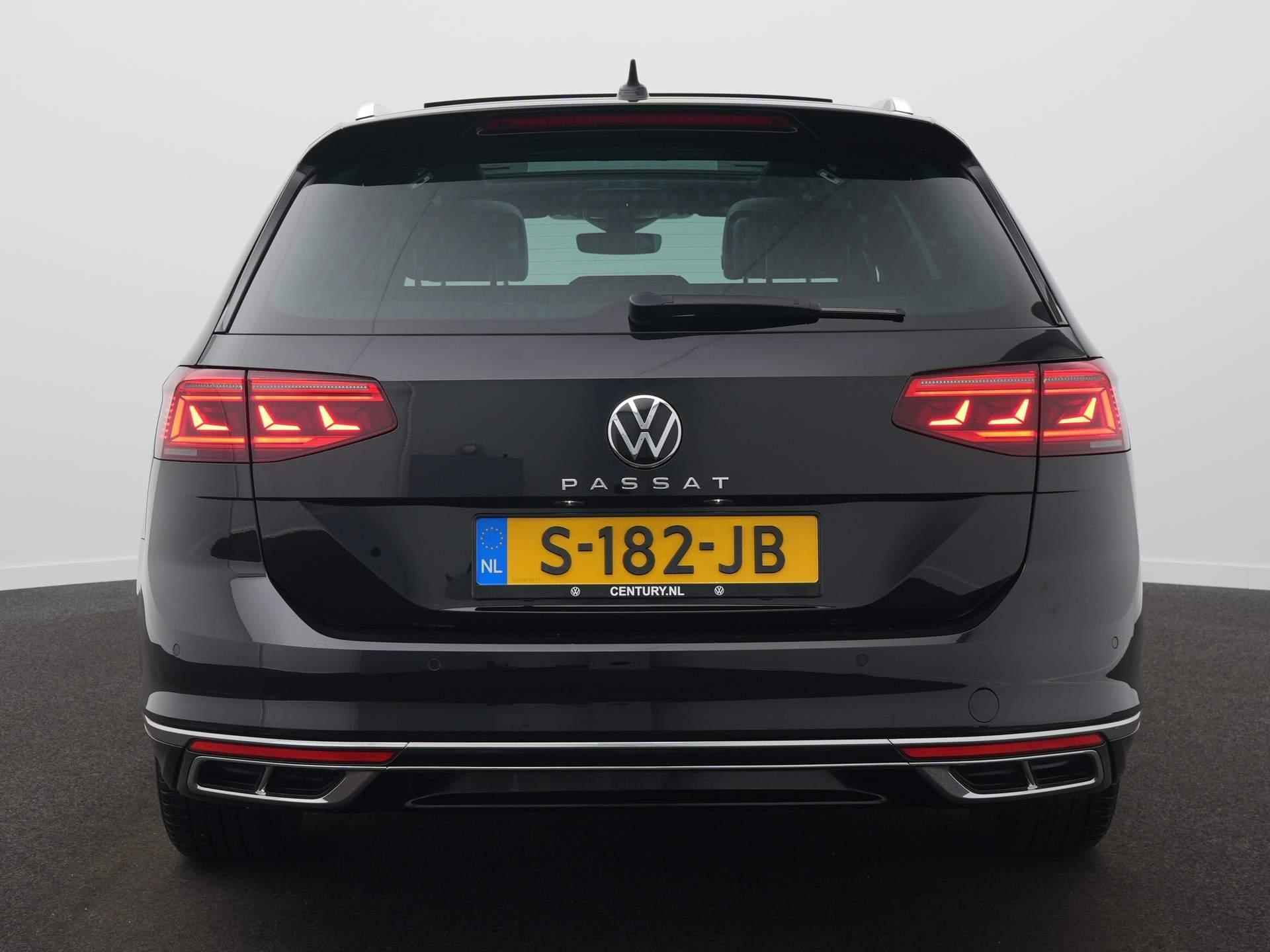 Volkswagen Passat 1.5 TSI Elegance Business R DSG / Panodak / Climate / Adap. Cruise - 6/52