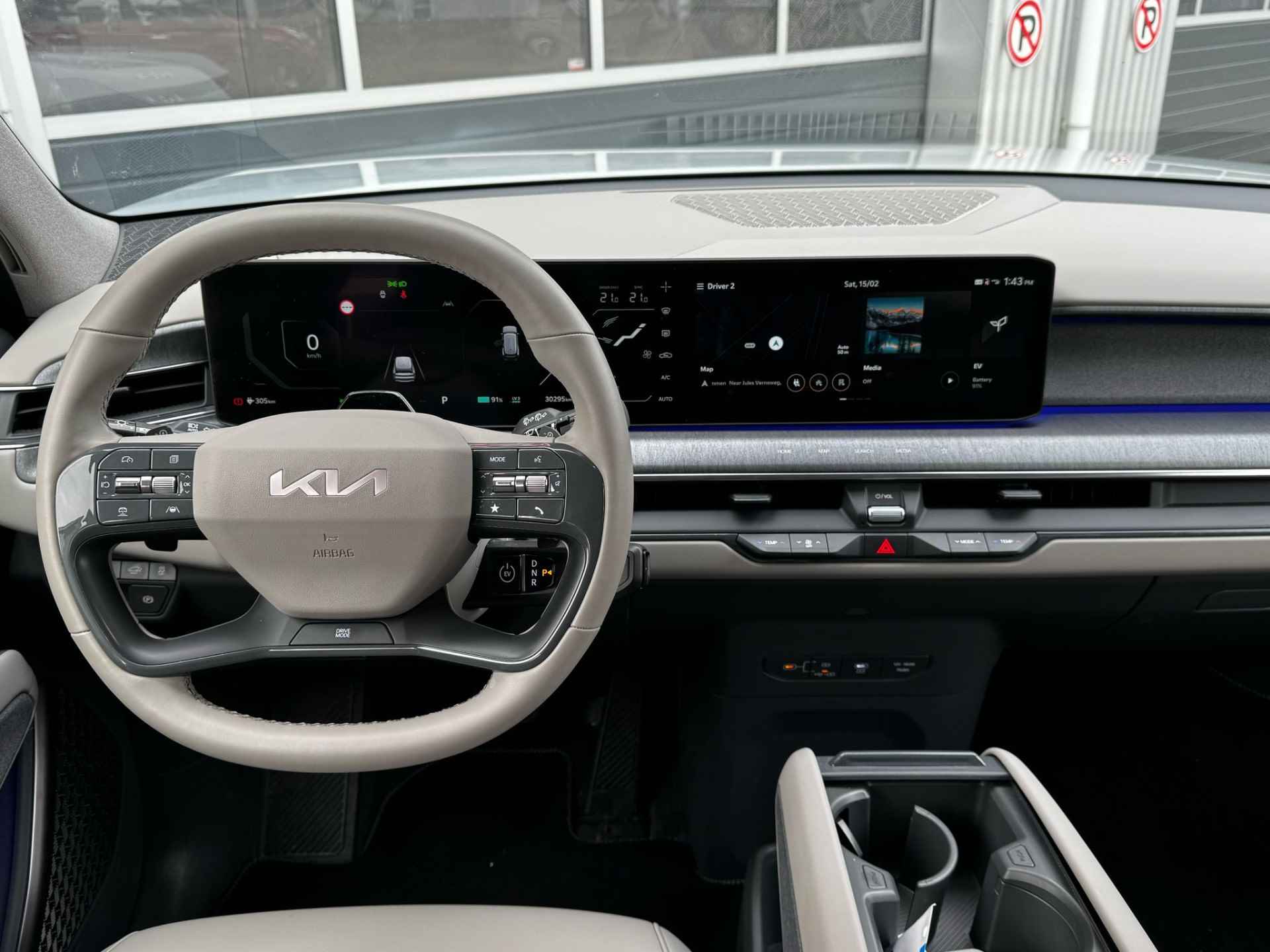 Kia EV9 Air 99.8 kWh - Stoelverwarming-/ventilatie - LED - Navigatie - 360 Camera - Climate Control - Climate Control - Fabrieksgarantie tot 05-2031 - 17/51