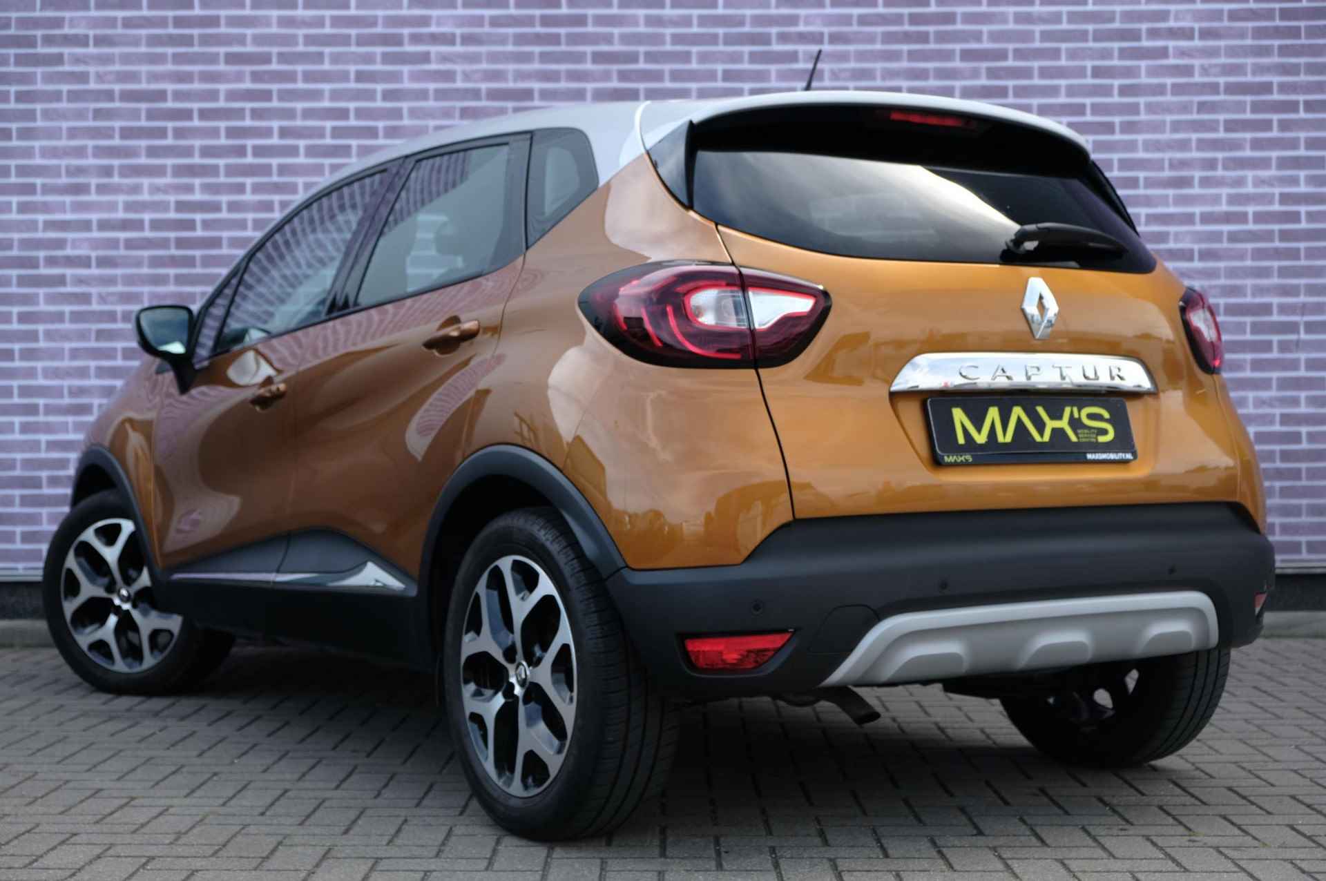 Renault Captur TCe 90 Intens | Navigatie | Climate Control | LED koplampen | Stoelverwarming | Cruise Control | Achteruitrijcamera | Parkeersensoren | DAB+ radio | Volledig onderhouden | Two tone metaallak | - 18/37