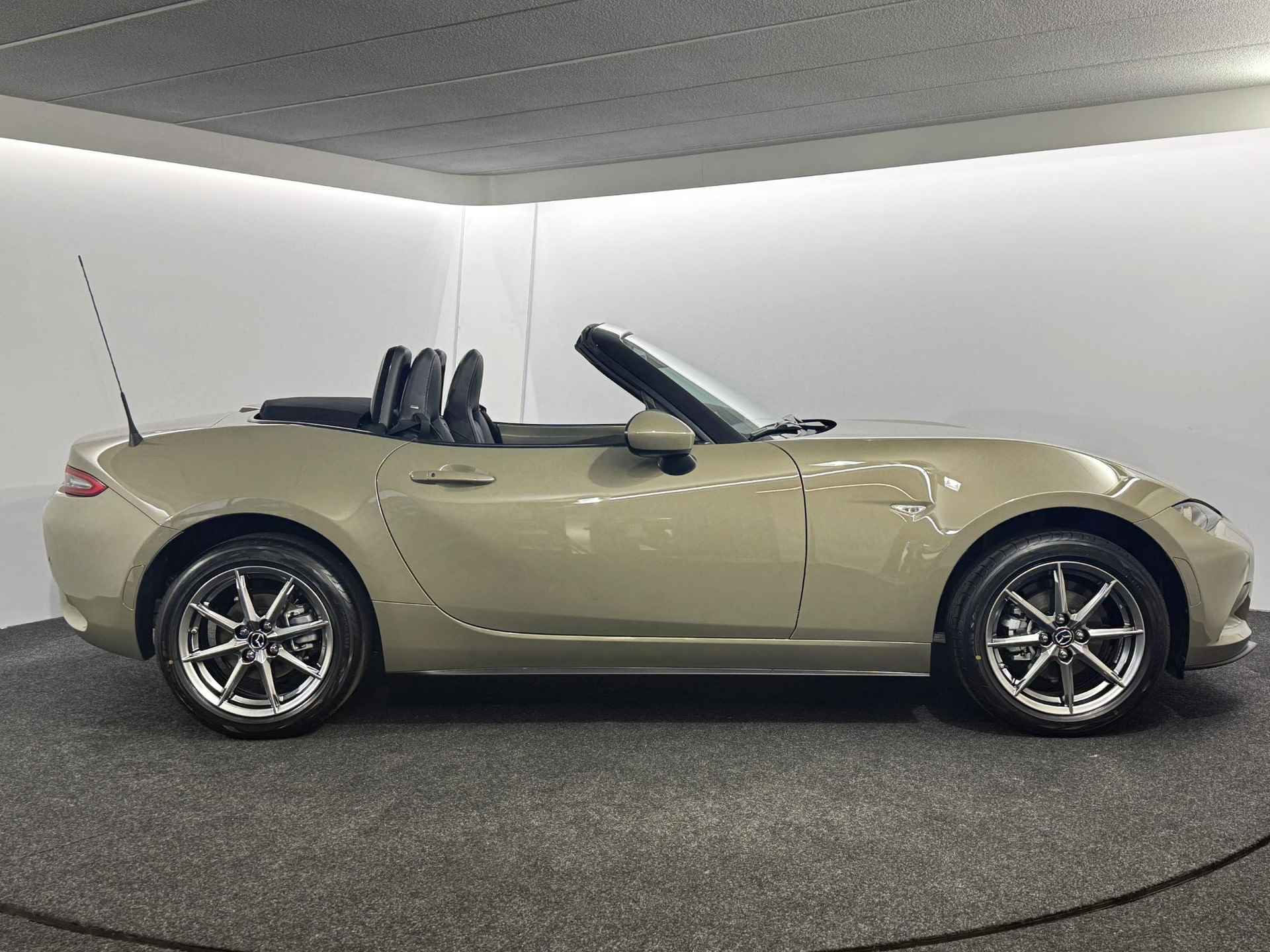 Mazda MX-5 1.5 SkyActiv-G 132 Exclusive-Line / Nieuw, uit voorraad leverbaar - 7/16