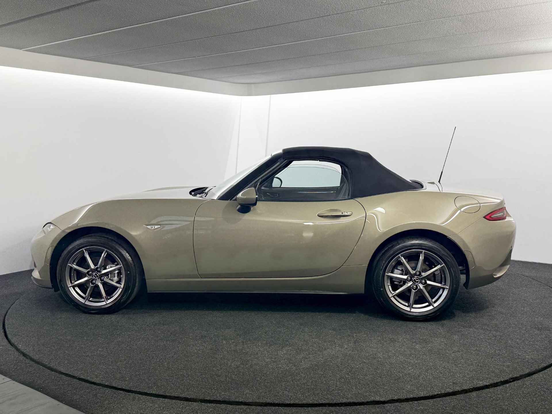 Mazda MX-5 1.5 SkyActiv-G 132 Exclusive-Line / Nieuw, uit voorraad leverbaar - 12/16