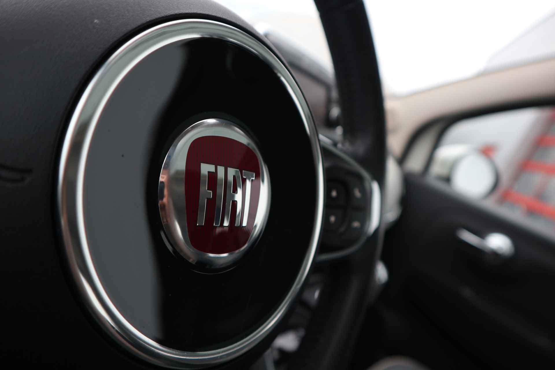 Fiat 500 0.9 TwinAir Turbo Lounge NL AUTO | PANORAMADAK | HALF LEDER | AUTOMAAT | LMV | TOP ONDERHOUDEN | 2de PINSTERDAG GEOPEND VAN 10:00 T/M 16:00 UUR - 33/35