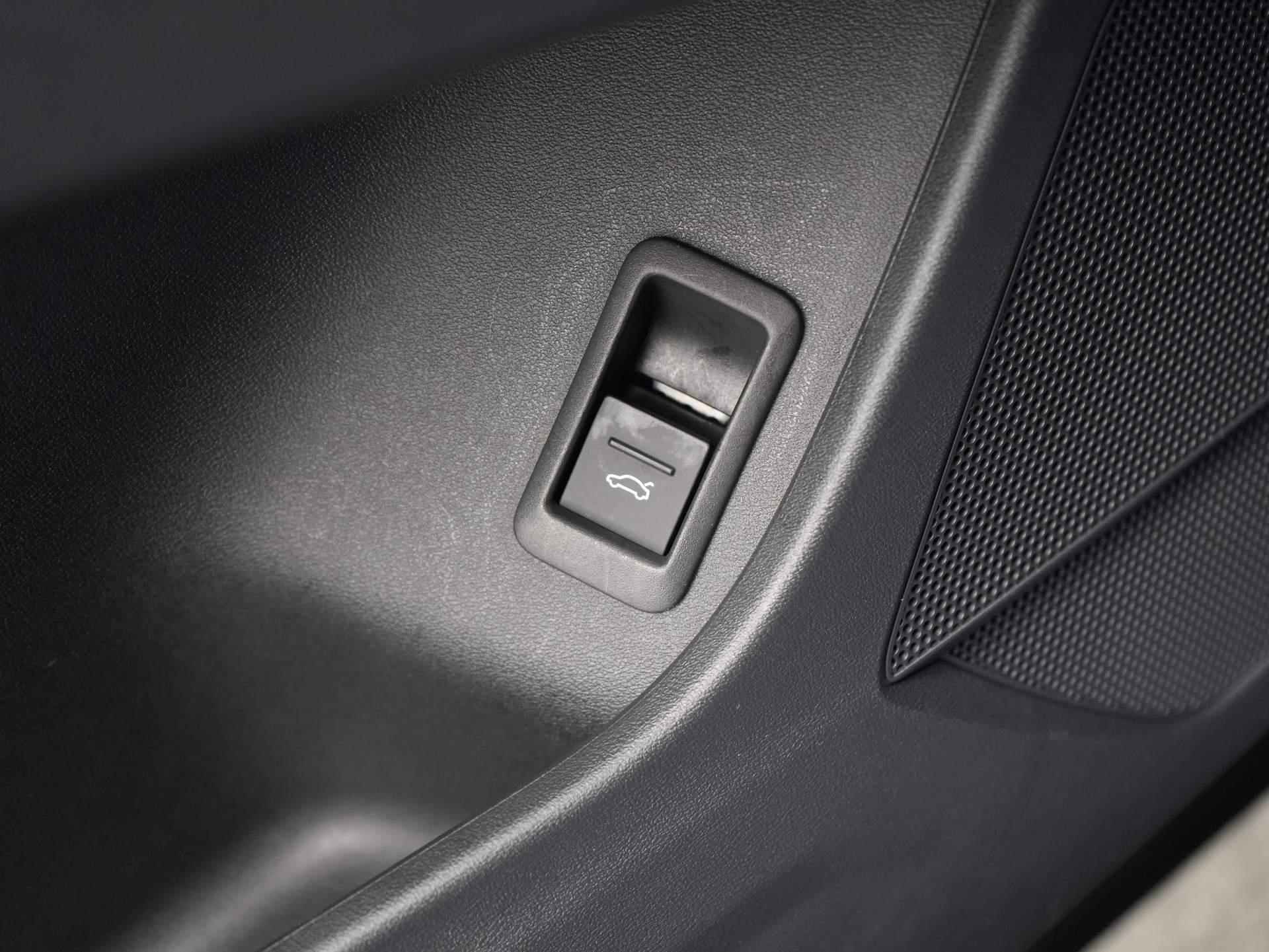 Audi Q4 e-tron 40 Launch edition 77 kWh App-Connect | Camera | Clima | Adaptive Cruise | Stoelverwarming | Trekhaak (Zwenkbaar) - 31/53