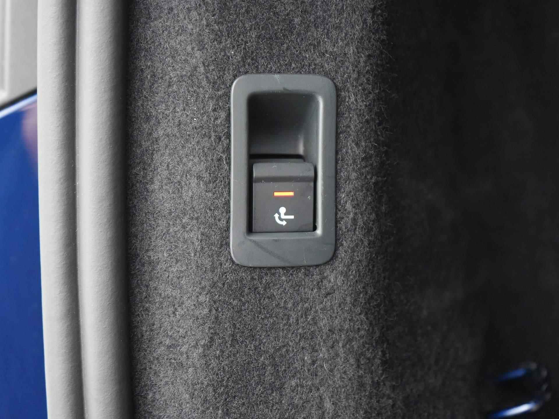Audi Q4 e-tron 40 Launch edition 77 kWh App-Connect | Camera | Clima | Adaptive Cruise | Stoelverwarming | Trekhaak (Zwenkbaar) - 43/53