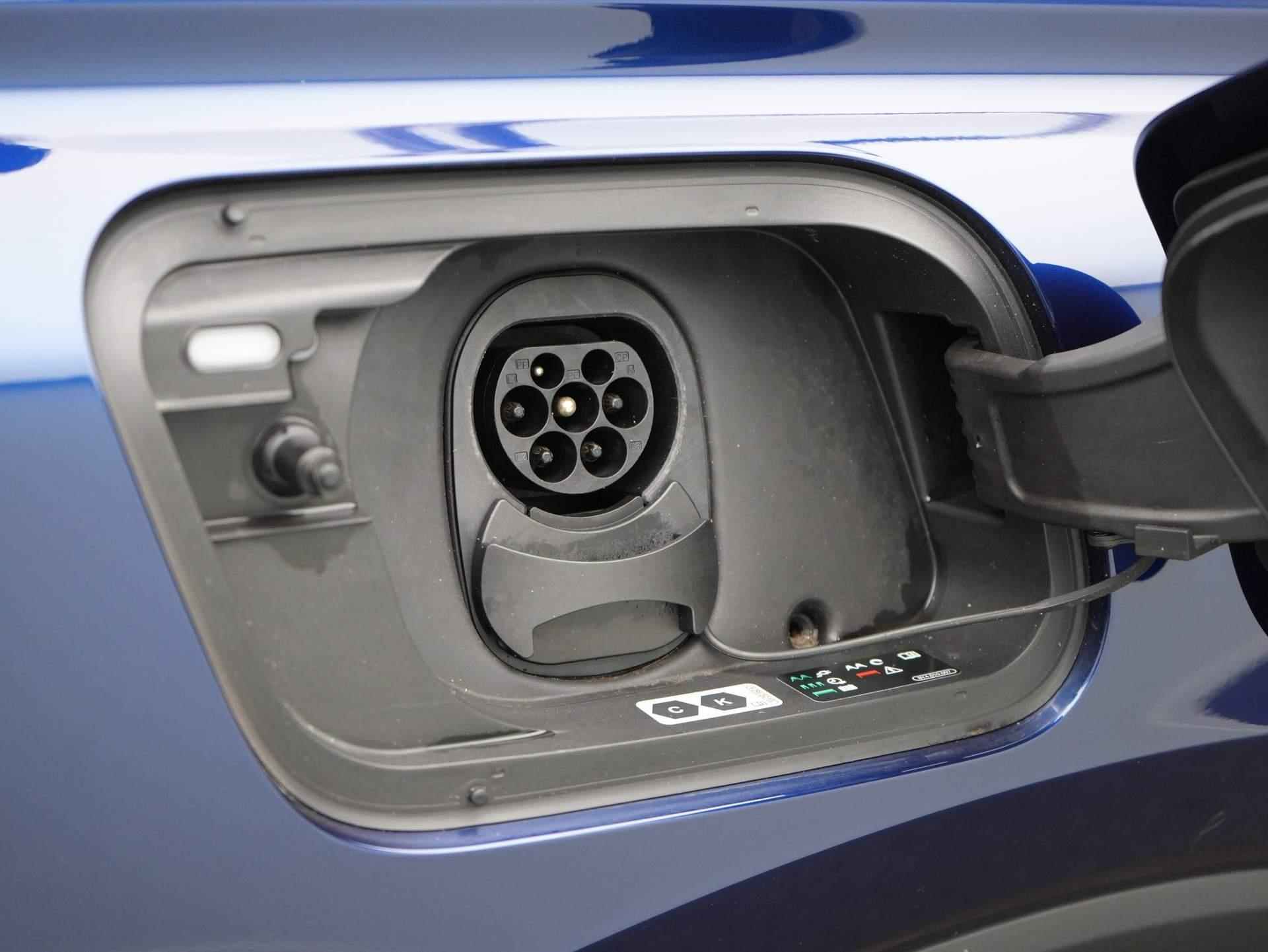 Audi Q4 e-tron 40 Launch edition 77 kWh App-Connect | Camera | Clima | Adaptive Cruise | Stoelverwarming | Trekhaak (Zwenkbaar) - 47/53
