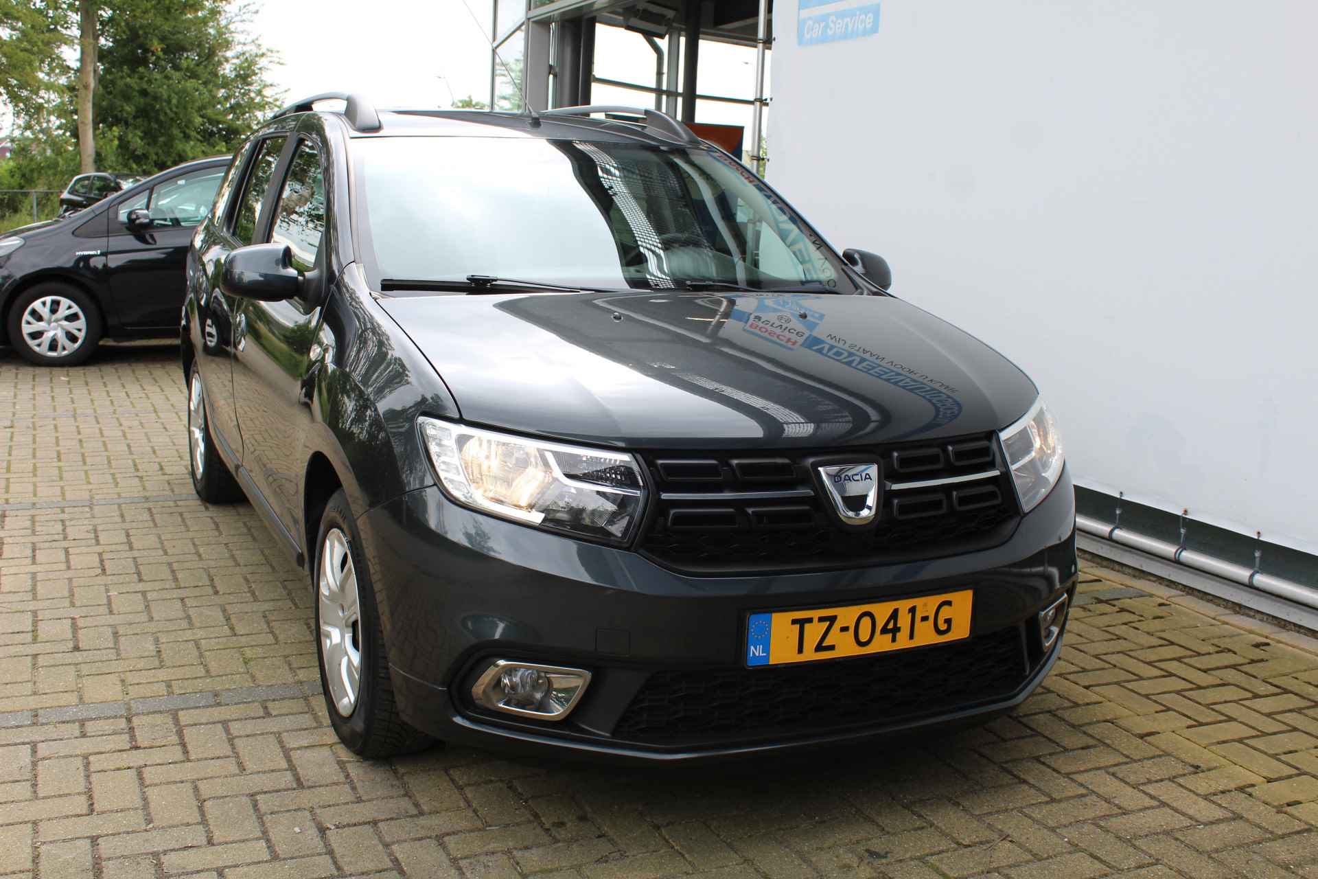 Dacia Logan Mcv 1.2 | Incl. 12 maanden Garantie | Airco | Elektrische ramen | Dakrails | Centrale deurvergrendeling met afstandsbediening | Onderhoudsboekjes + facturen aanwezig | - 14/42