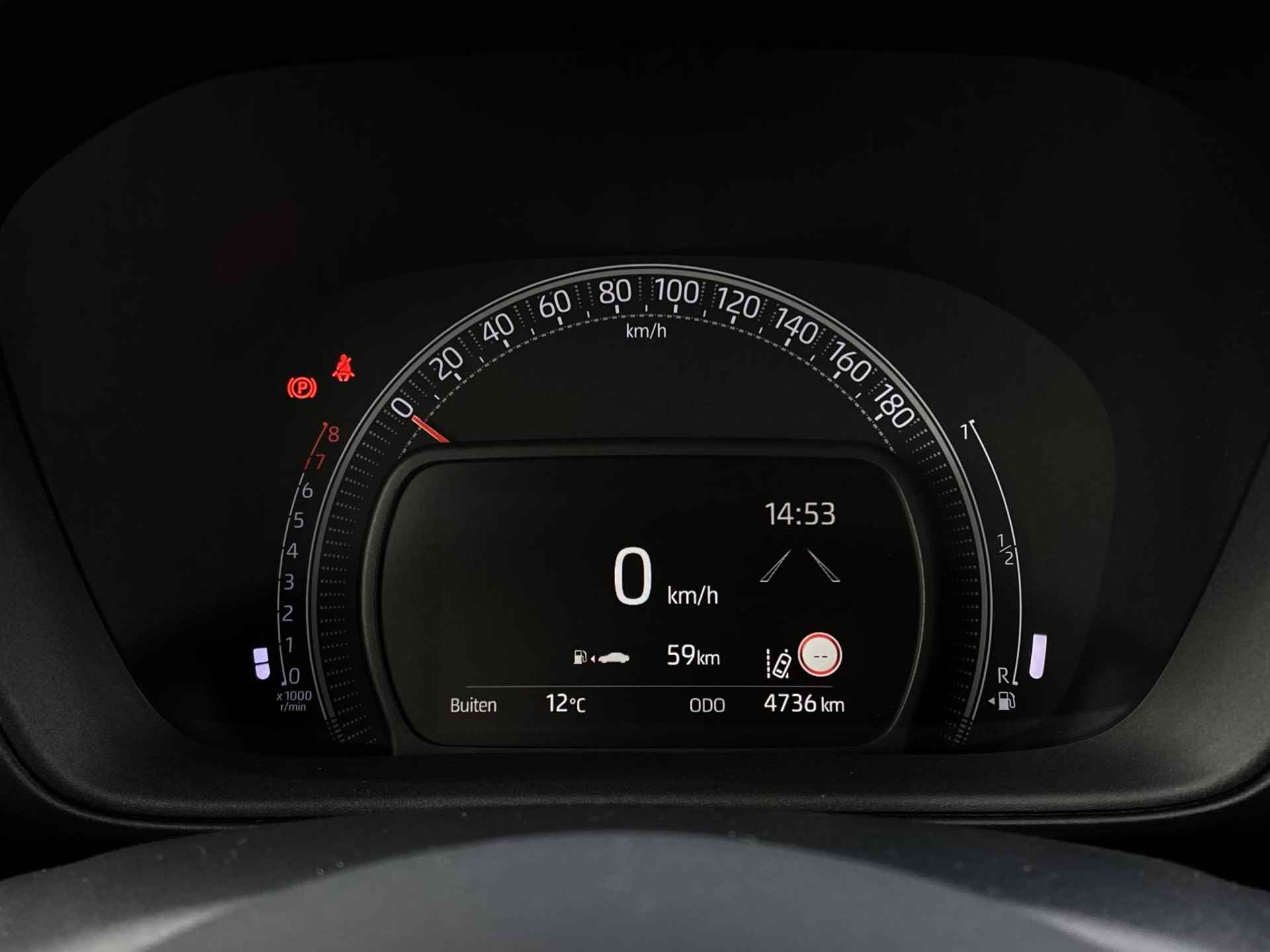 Toyota Aygo X 1.0 VVT-i MT first  | Stoelverwarming voor | Airco | Achteruitrijcamera | DAB+ | Rijstrookassistentie | Apple Carplay/Android auto | - 14/30