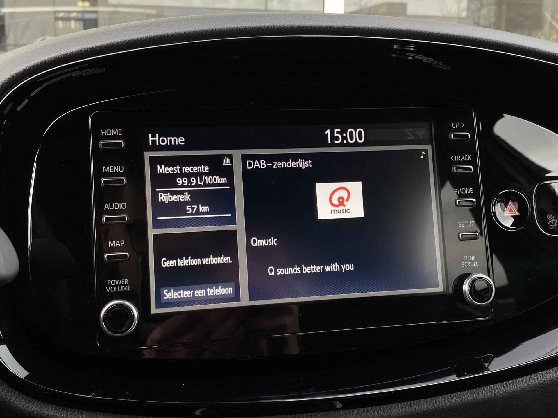 Toyota Aygo X 1.0 VVT-i MT first  | Stoelverwarming voor | Airco | Achteruitrijcamera | DAB+ | Rijstrookassistentie | Apple Carplay/Android auto | - 19/30