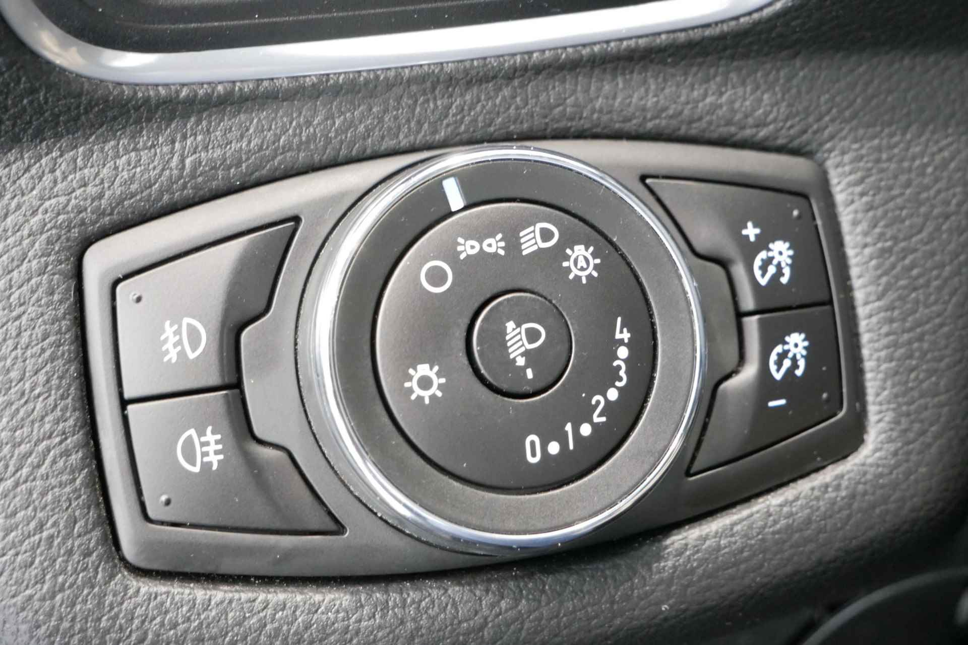 Ford B-Max 1.6 TI-VCT Titanium *Automaat*Navigatie+Camera*Climate*Leder Bekleding*Parc Assist*ETC.. - 30/39