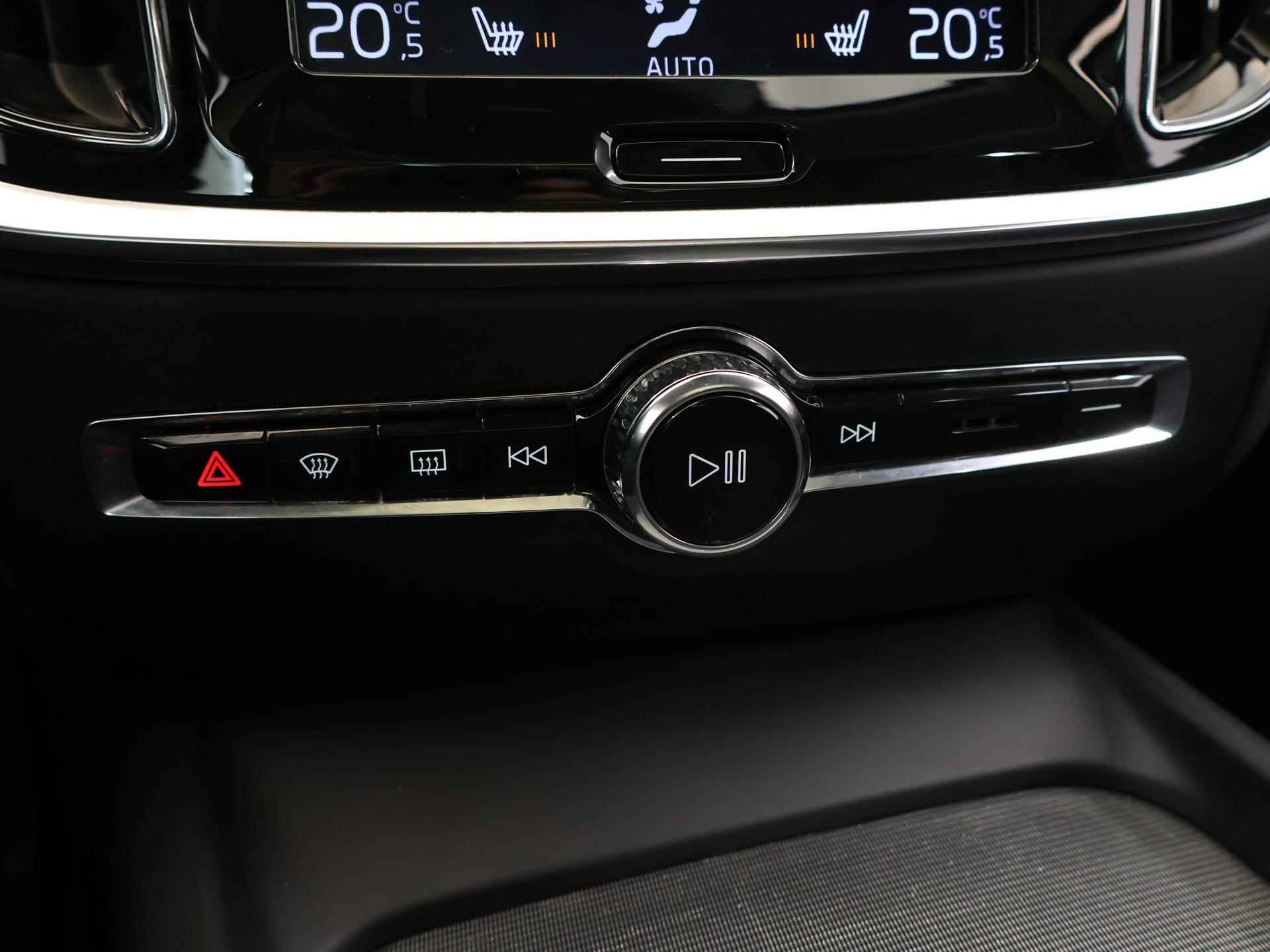 Volvo V60 2.0 T6 AWD Inscription | Panoramadak | Navigatie | Adaptief Cruise Control | Parkeercamera | Climate Control | Stoelverwarming | - 22/41