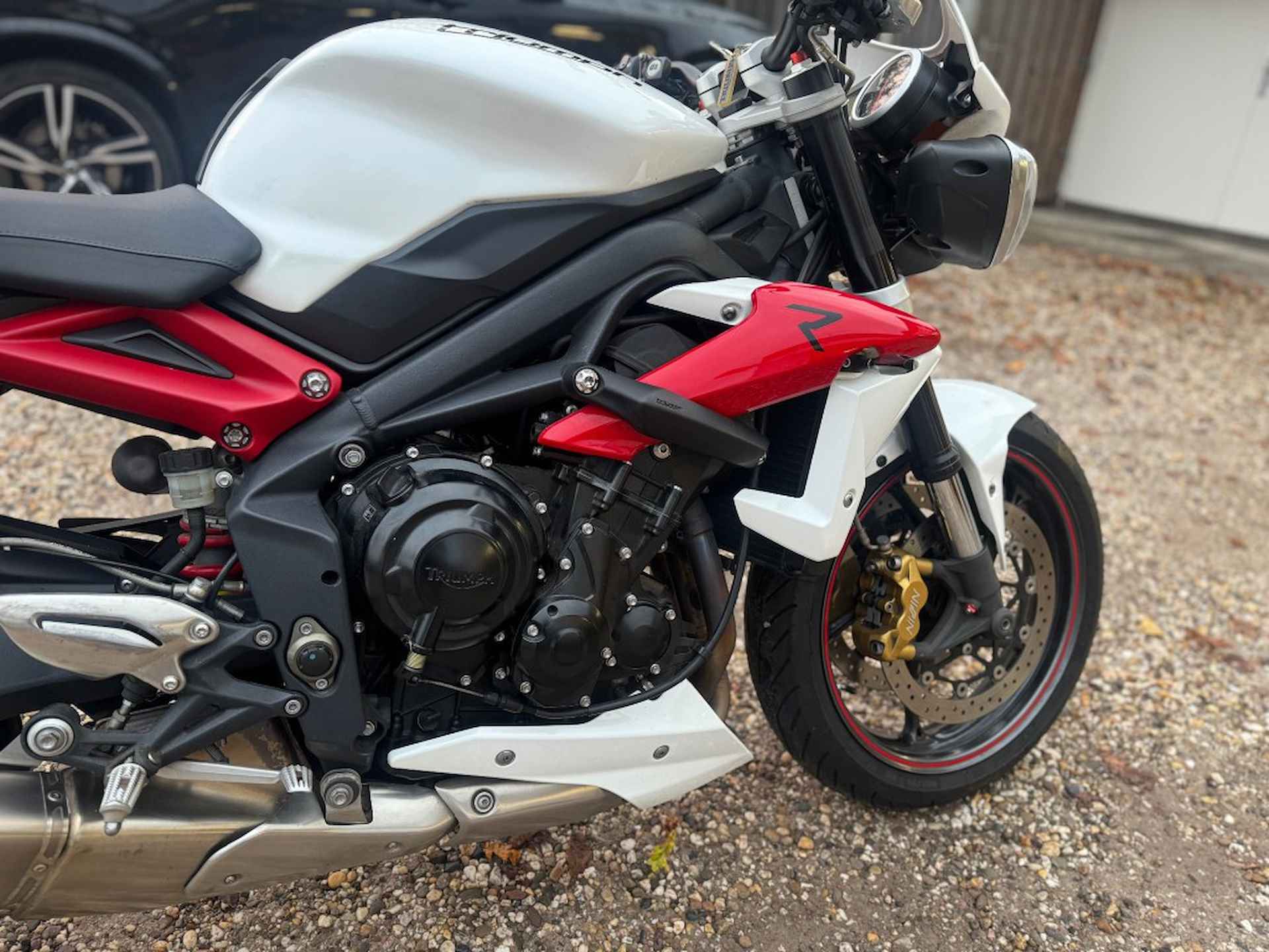 TRIUMPH Street Triple 675 R - 3/12