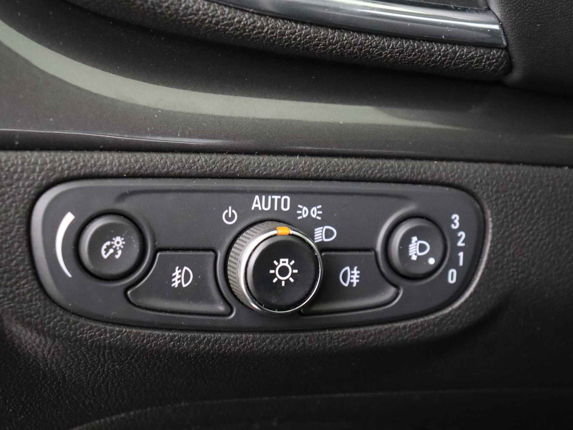 Opel Mokka X 1.4 Turbo 140pk Innovation | Leder | Schuif/Kanteldak | Navigatie | Camera | Climate control | - 34/43
