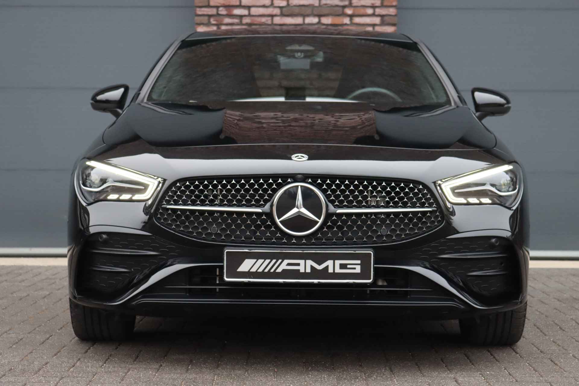 Mercedes-Benz CLA-Klasse 250 e AMG Line Aut8 | Facelift | Distronic | Verwarmd Stuurwiel | Keyless Go | Sfeerverlichting | Camera | Dodehoekassistent | Zitcomfortpakket | Stoelverwarming | - 14/34