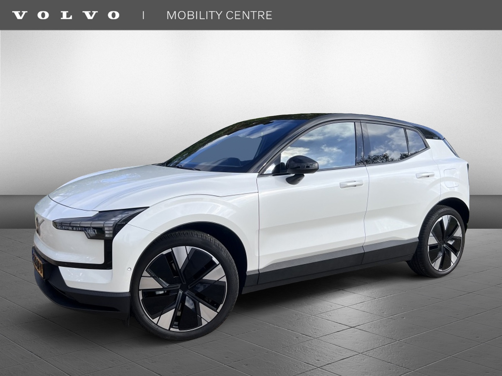 Volvo EX30 Extend. Ultra 69kWh | DEMO | 20" | Climate | Panodak |