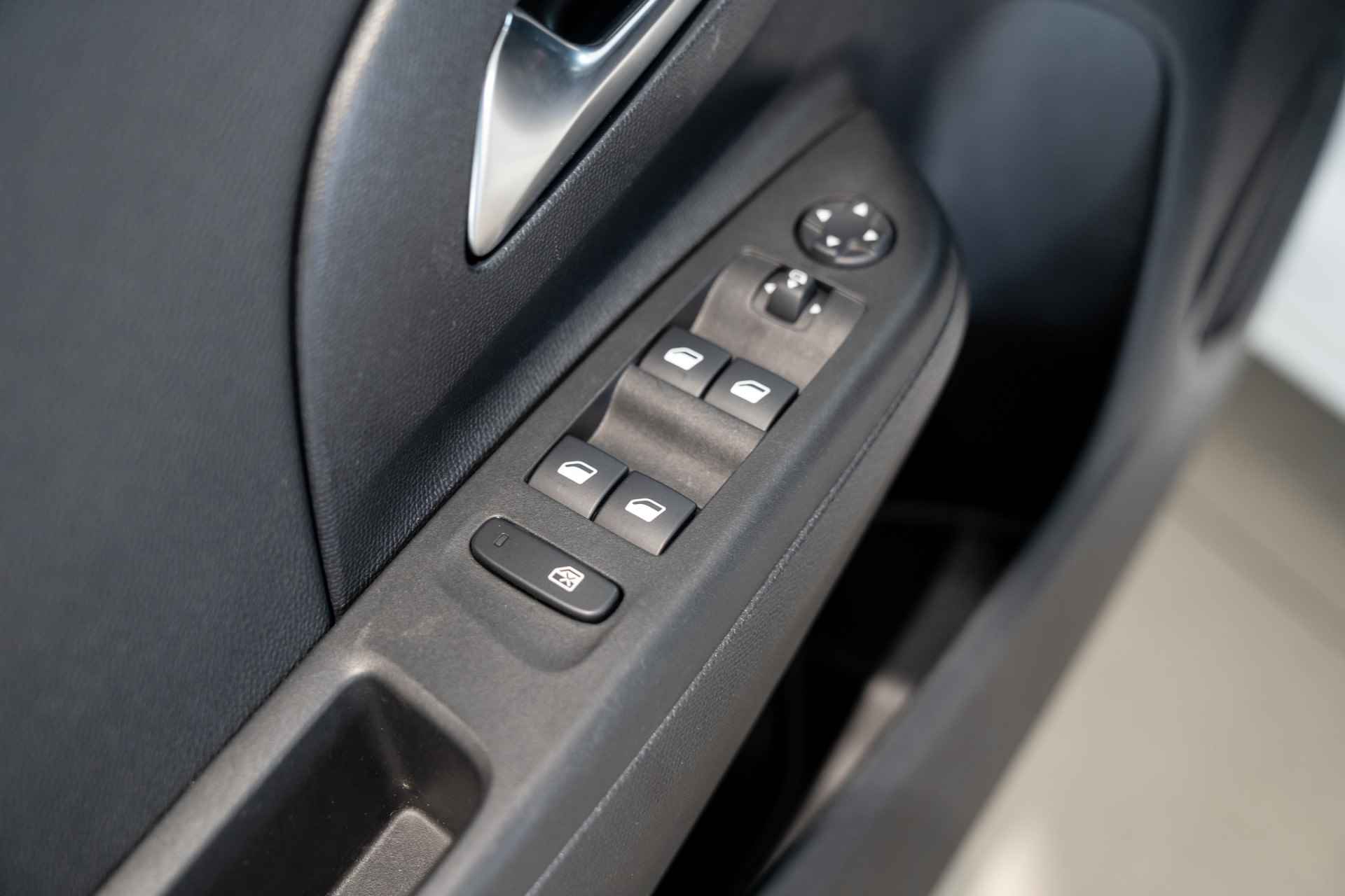 Opel Corsa 1.2 Turbo 100 PK GS Line | Apple Carplay & Android Auto | Camera | Parkeersensoren | Donker Glas | Dealer Onderhouden | - 15/33