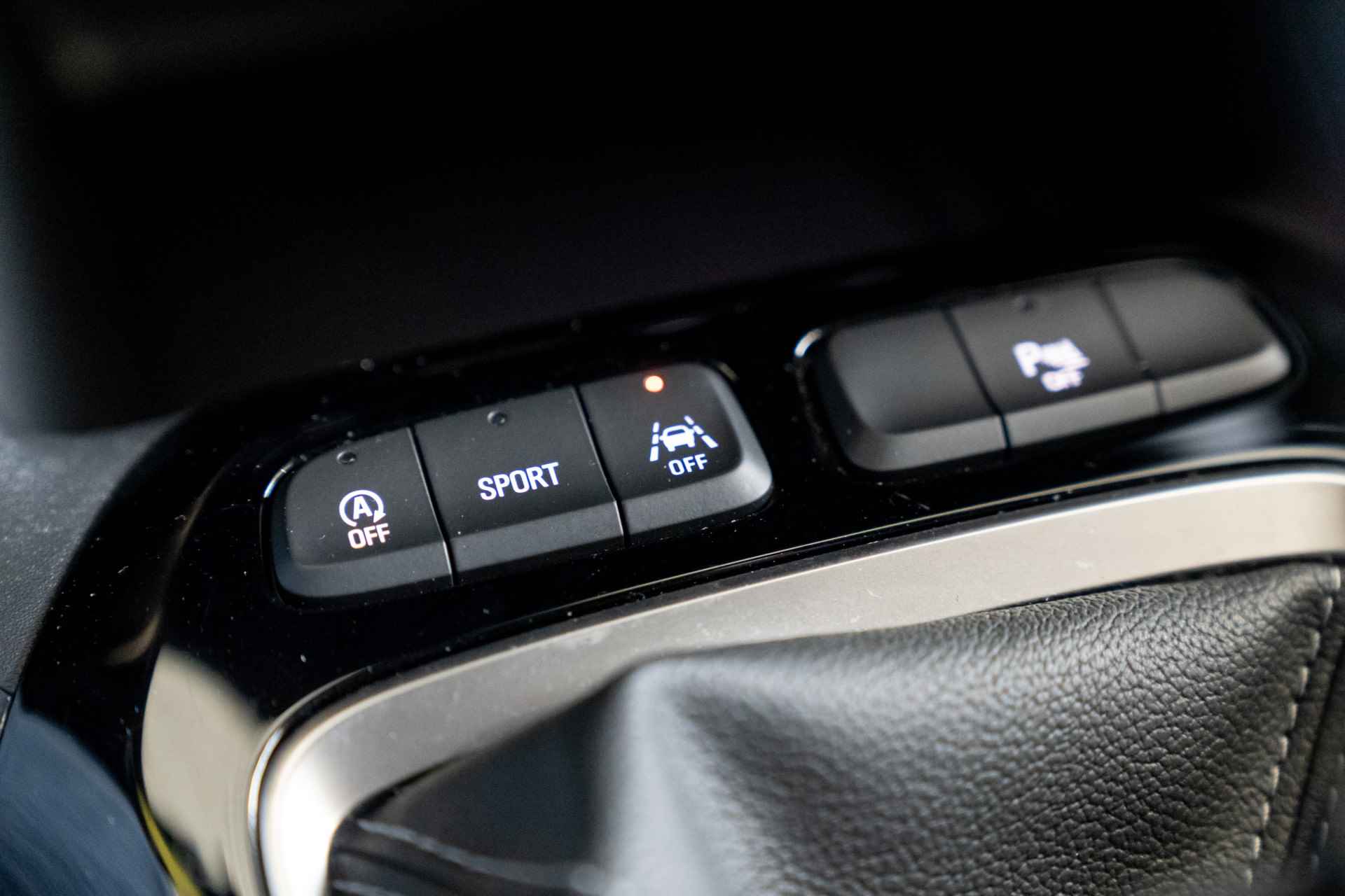 Opel Corsa 1.2 Turbo 100 PK GS Line | Apple Carplay & Android Auto | Camera | Parkeersensoren | Donker Glas | Dealer Onderhouden | - 24/33