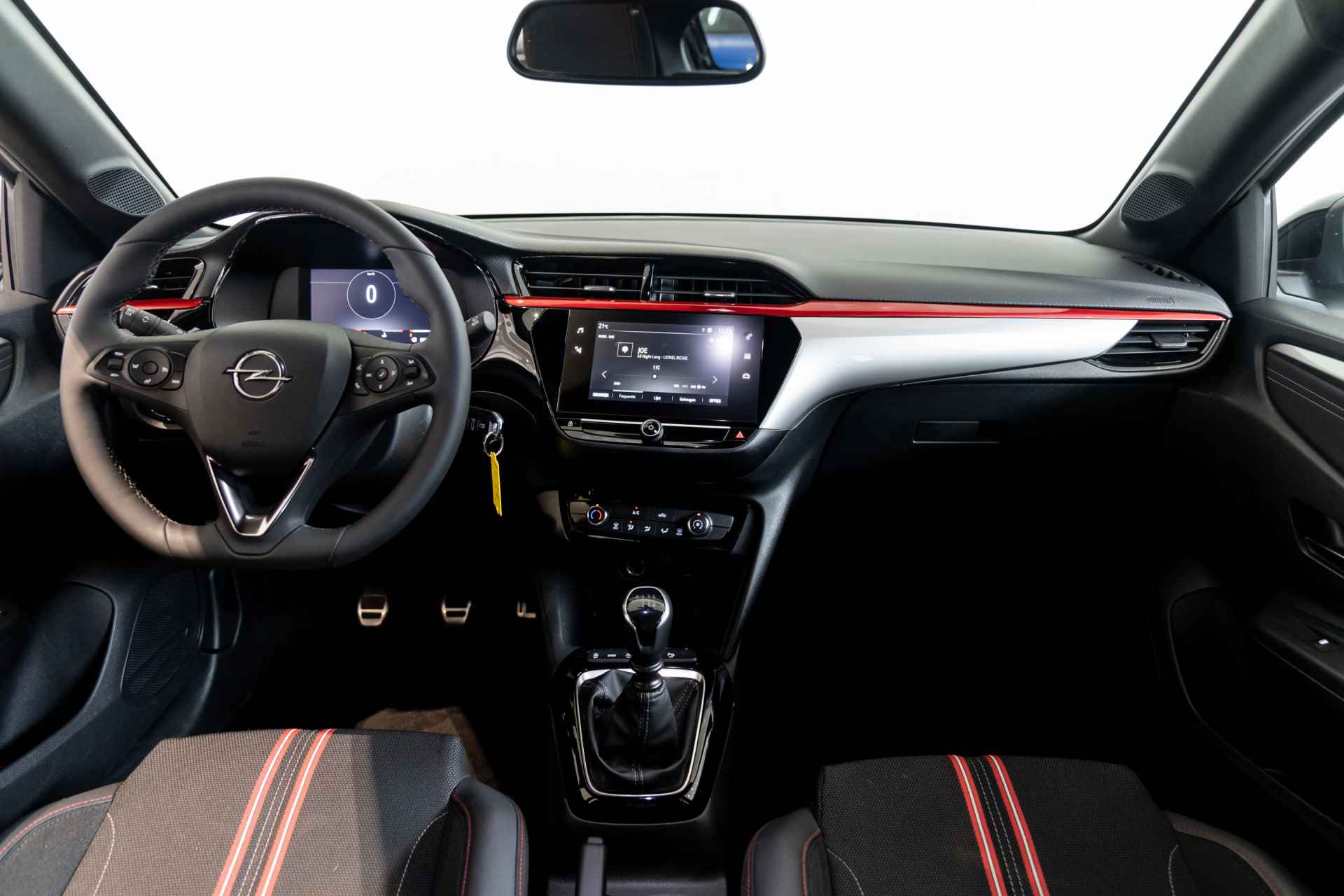 Opel Corsa 1.2 Turbo 100 PK GS Line | Apple Carplay & Android Auto | Camera | Parkeersensoren | Donker Glas | Dealer Onderhouden | - 30/33