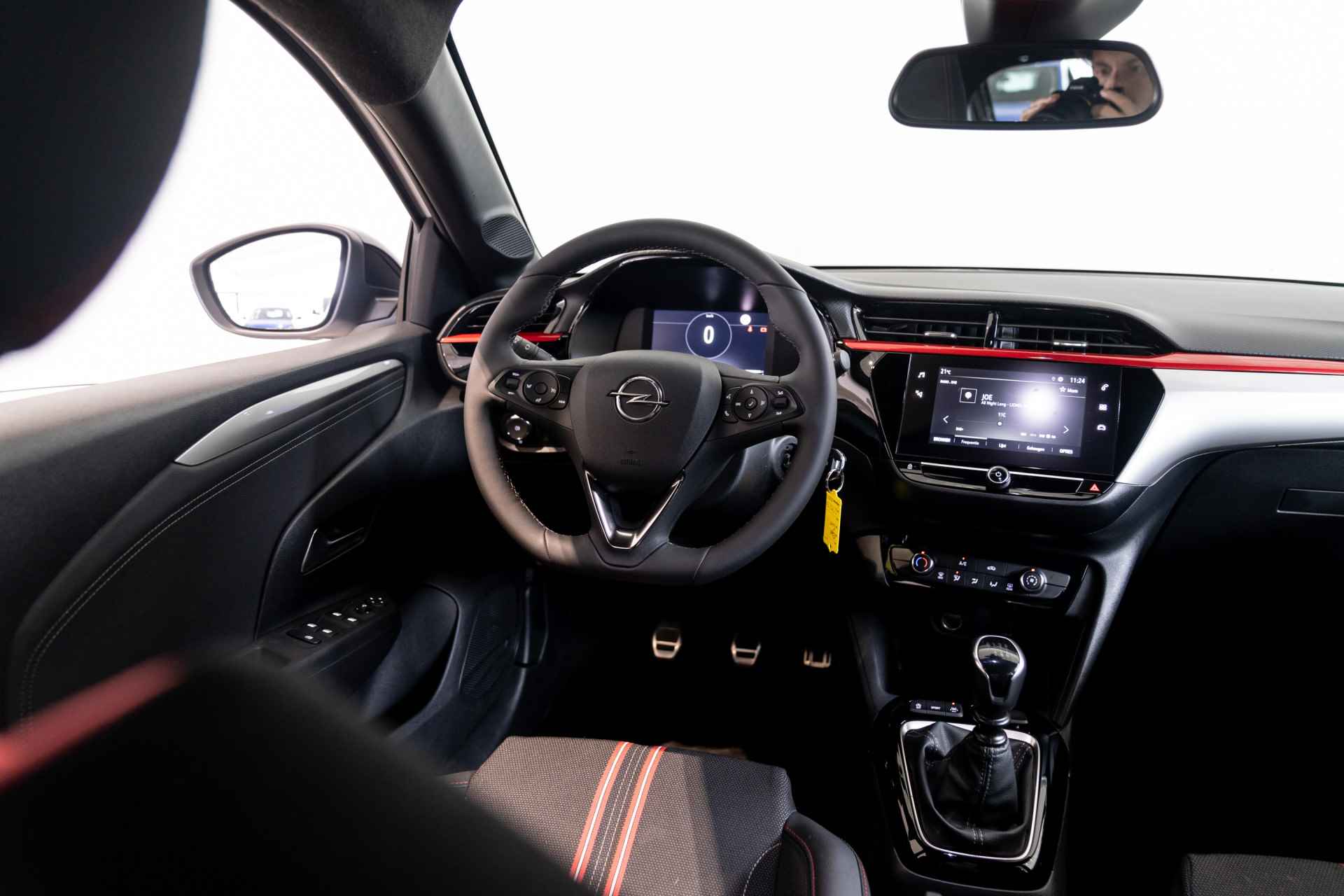 Opel Corsa 1.2 Turbo 100 PK GS Line | Apple Carplay & Android Auto | Camera | Parkeersensoren | Donker Glas | Dealer Onderhouden | - 31/33
