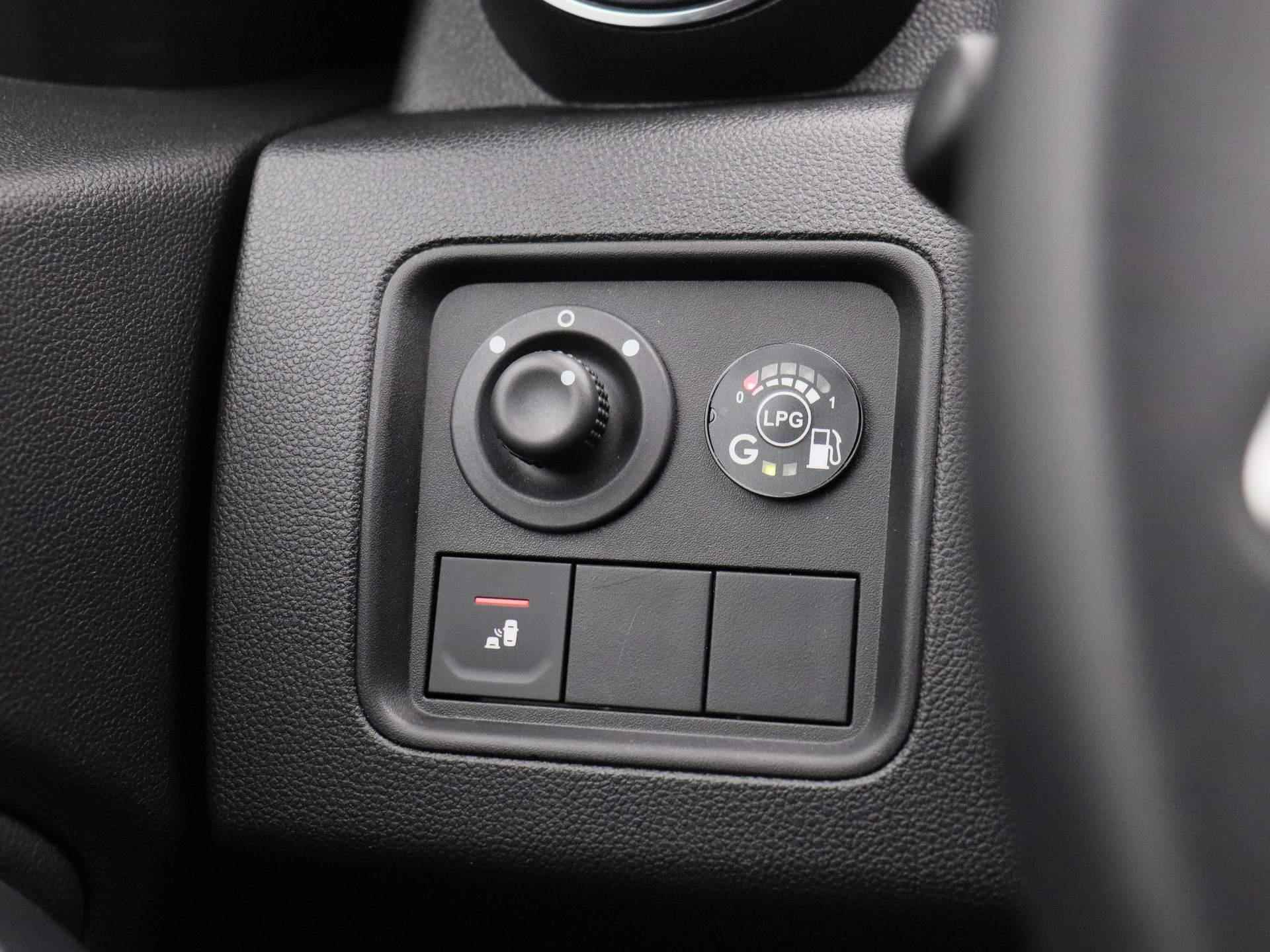 Dacia Duster 1.0 TCe Bi-Fuel Prestige | NAVIGATIE | ACHTERUITRIJCAMERA | CLIMATE CONTROL | CRUISE CONTROL | PARKEERSENSOREN | LICHTMETALEN VELGEN | - 22/31
