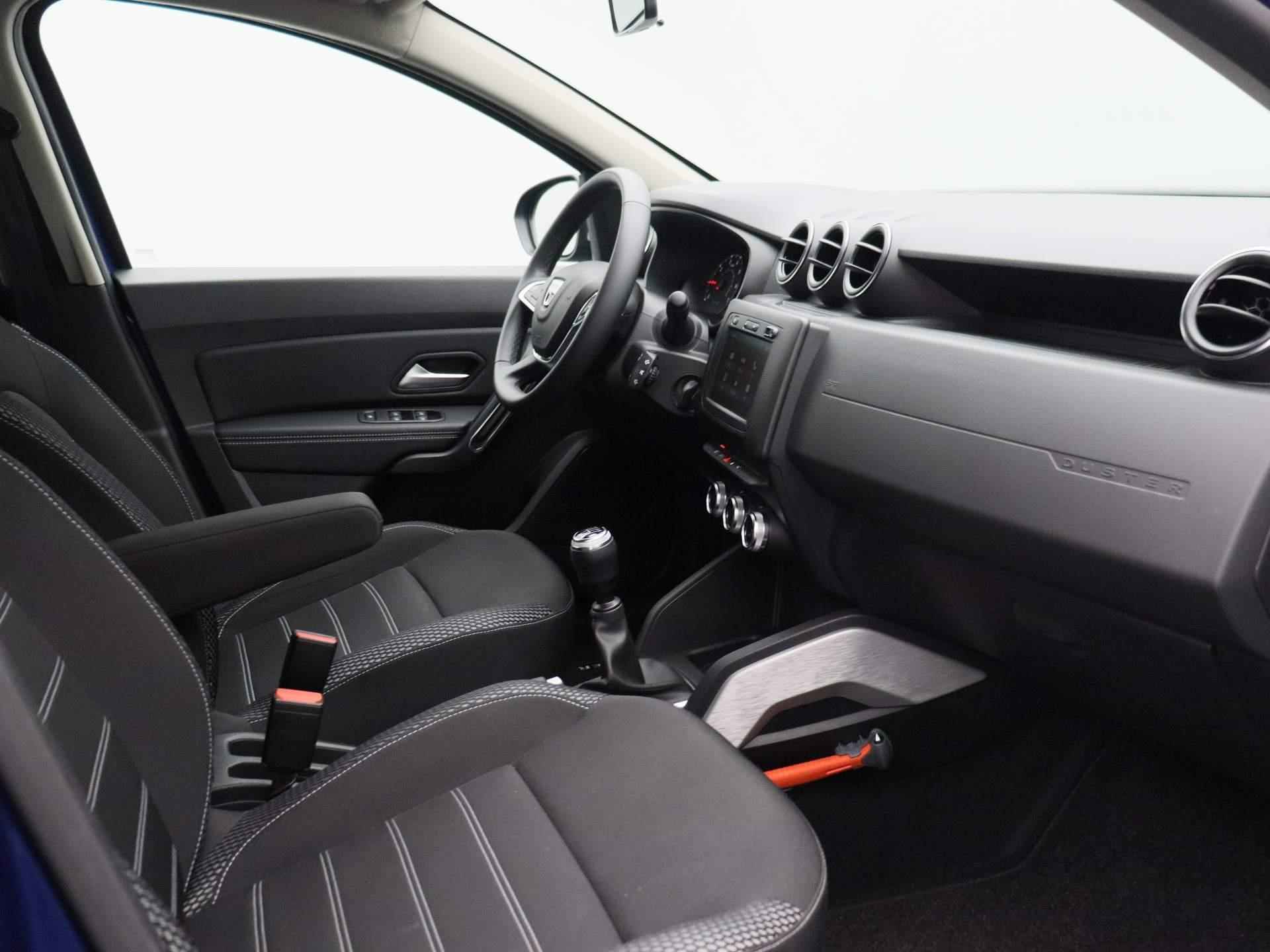 Dacia Duster 1.0 TCe Bi-Fuel Prestige | NAVIGATIE | ACHTERUITRIJCAMERA | CLIMATE CONTROL | CRUISE CONTROL | PARKEERSENSOREN | LICHTMETALEN VELGEN | - 27/31