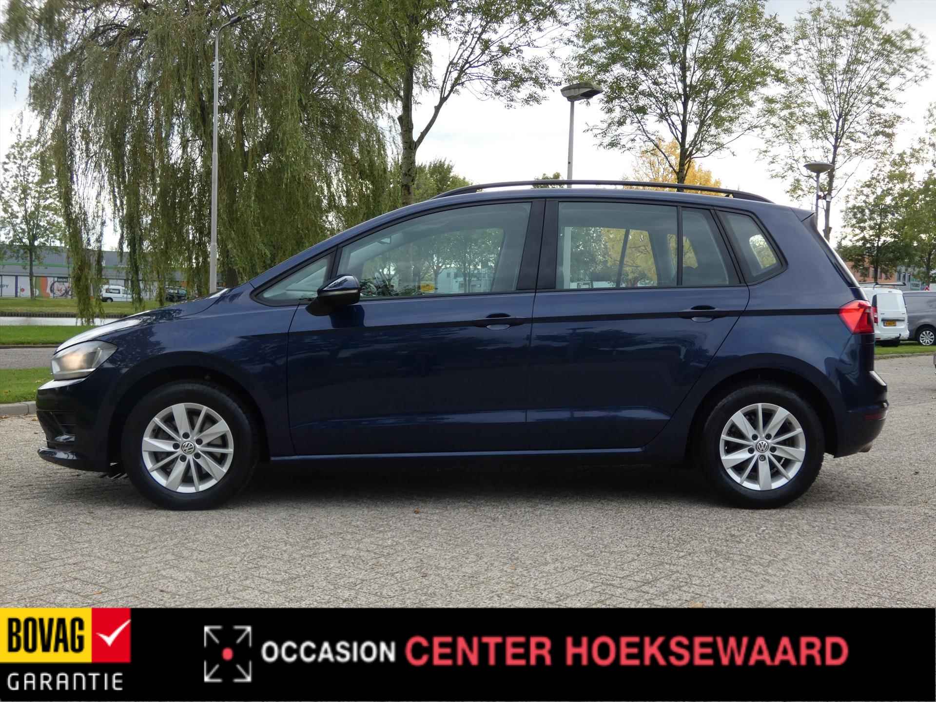 VOLKSWAGEN Golf Sportsvan 1.2 TSI 110PK Comfortline Executive | Navigatie | 2x Pdc | 1e eigenaar | - 7/38