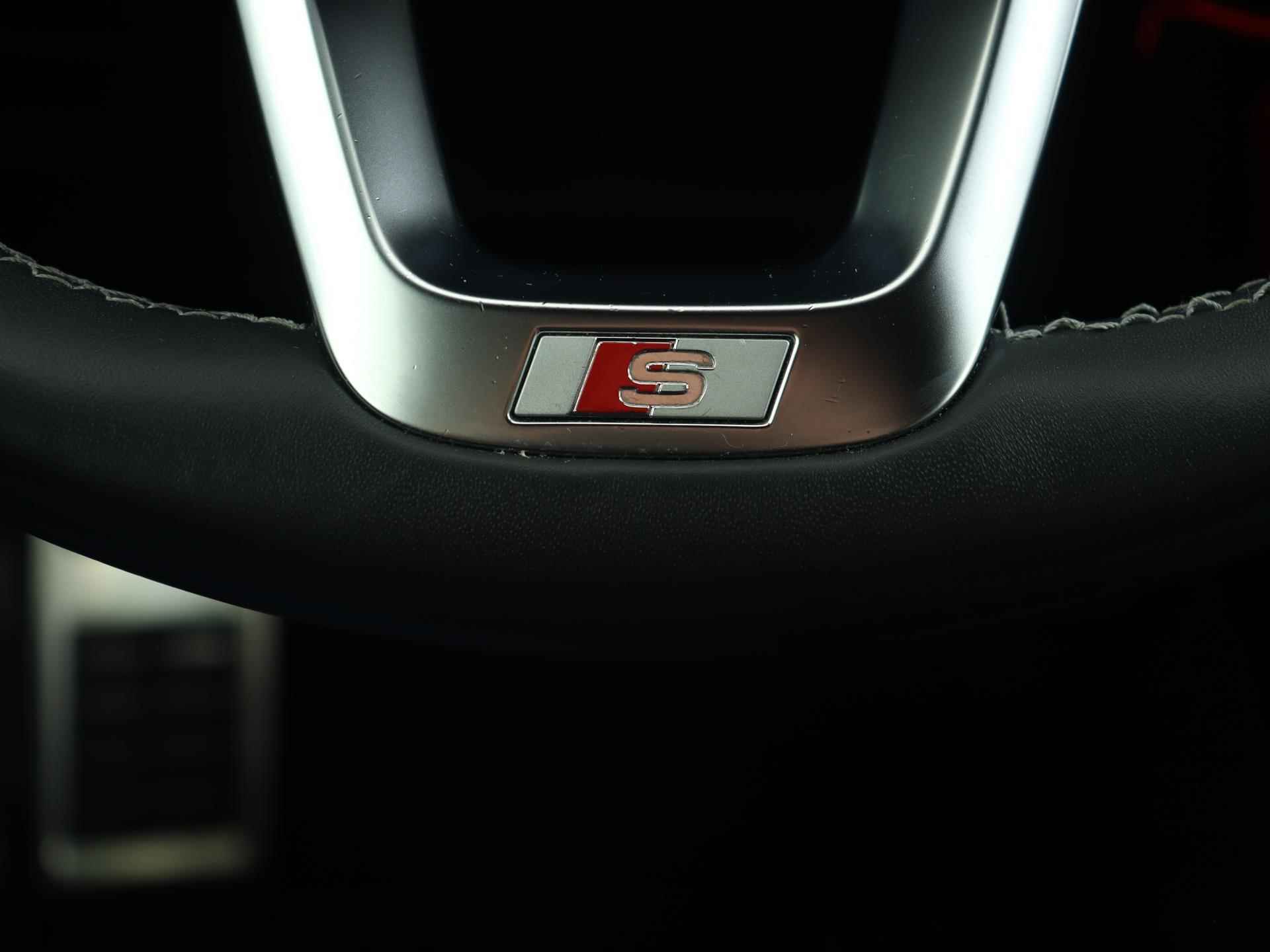 Audi Q3 45 TFSI e 245 PK S edition | S-Line | Matrix LED | Camera | Navigatie | Stoelverwarming | 18" | - 38/52
