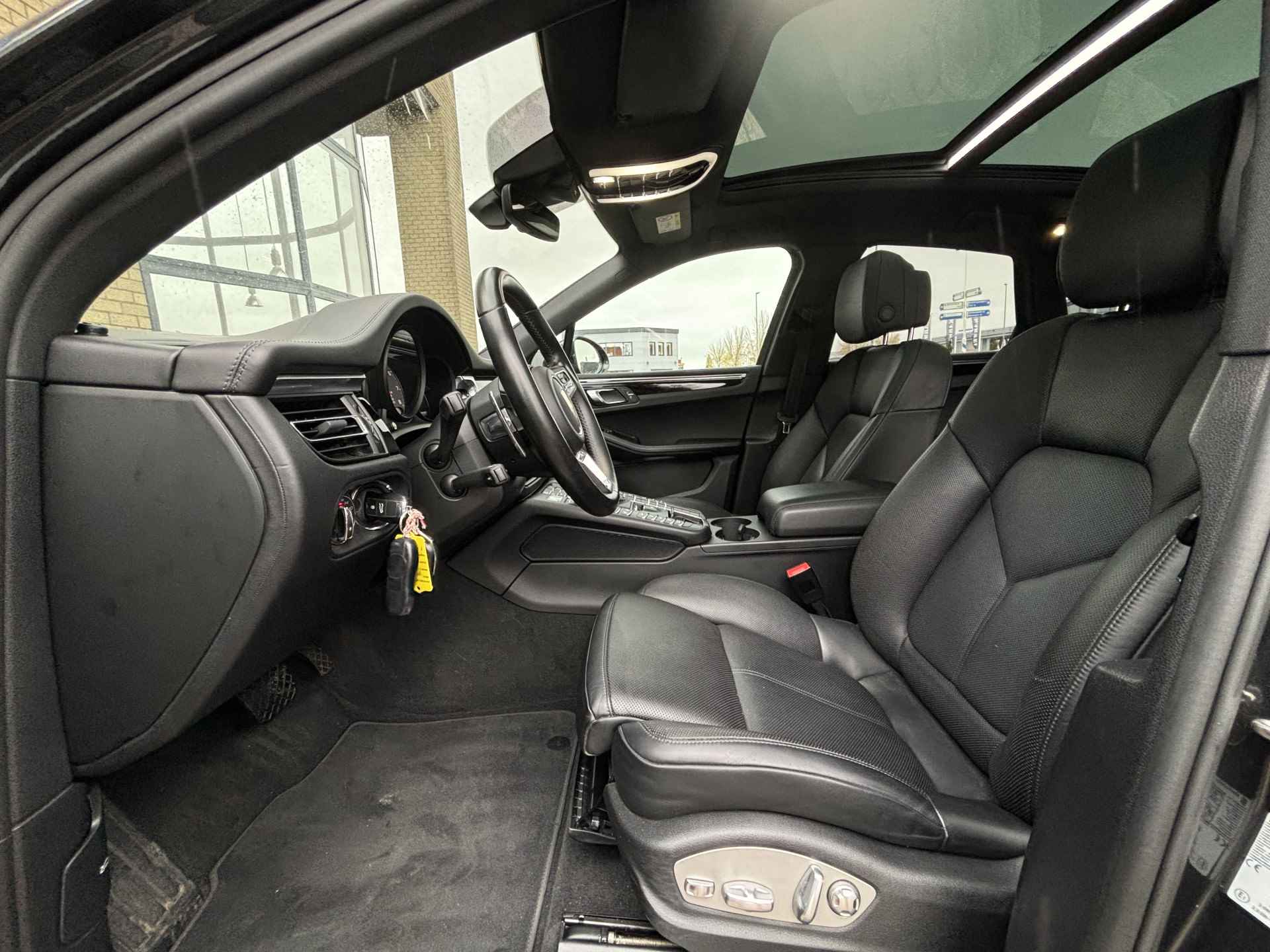 Porsche Macan 3.0 S 354 PK-PANORAMA-LUCHTVERING-STOELEN 14 VOUDIG-SURROUND VIEW-ACC-TREKHAAK-ZEER COMPLEET - 9/29